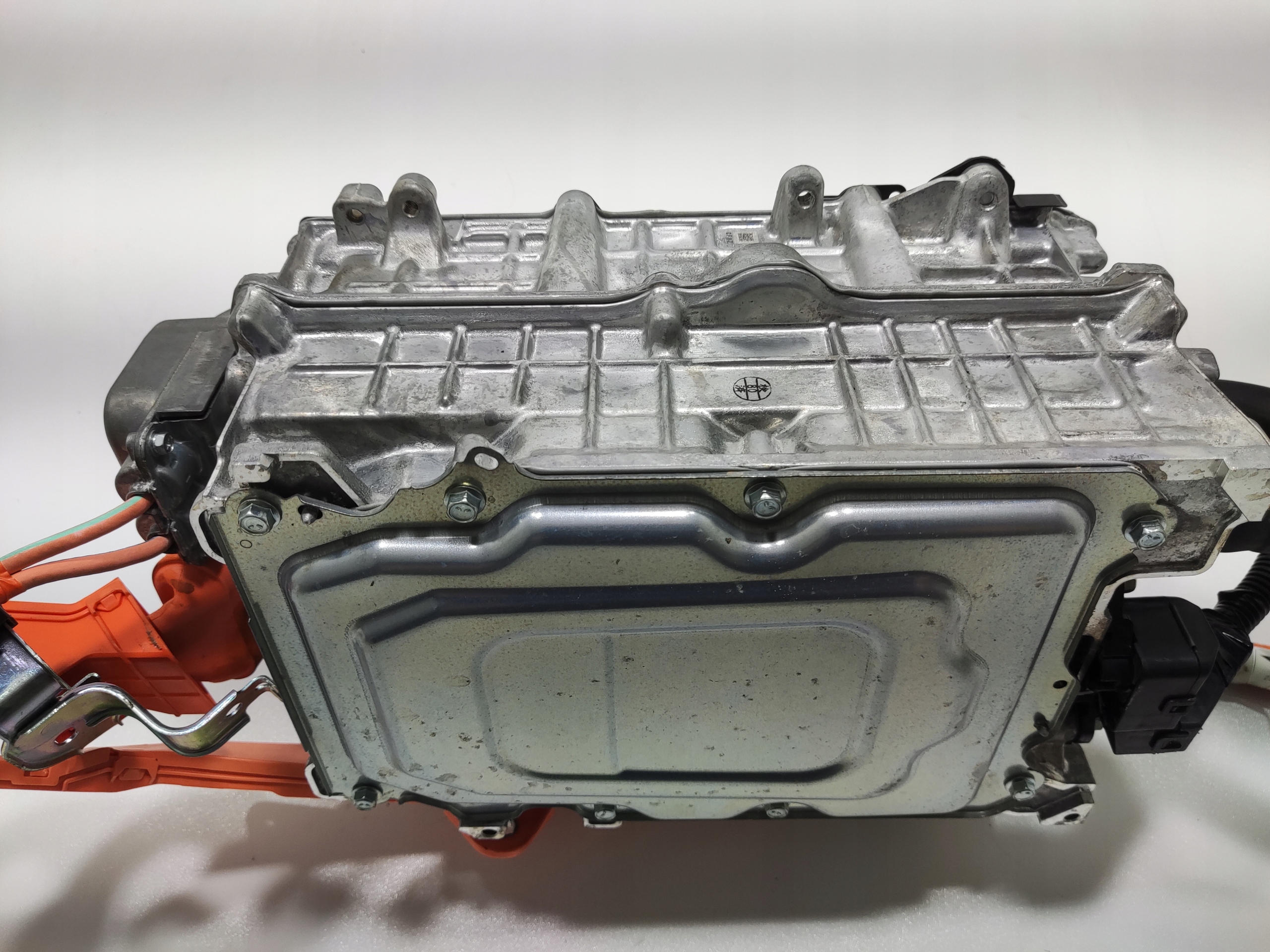 INVERTOR KONVERTOR TOYOTA YARIS CROSS 1.5 HYBRID 2020-2025 G9200-K2011
