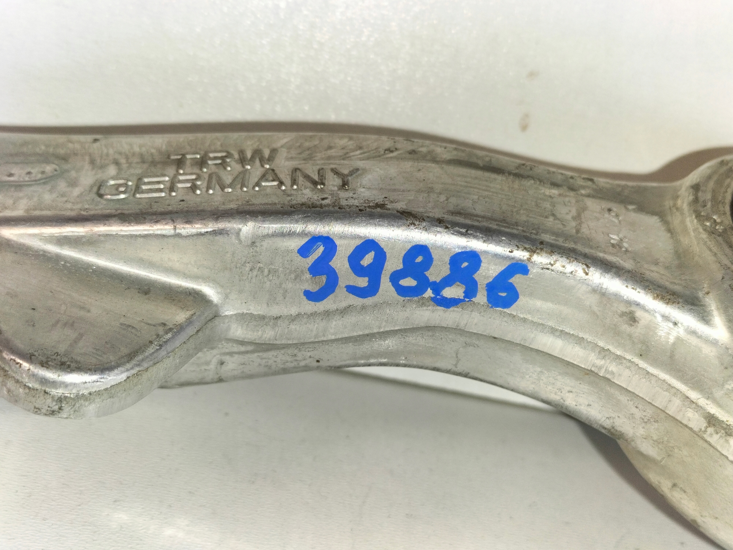 LAVE PREDNE RAMENO PRIECNE BMW 6 E63 03- BMW 7 E65 E66 01-