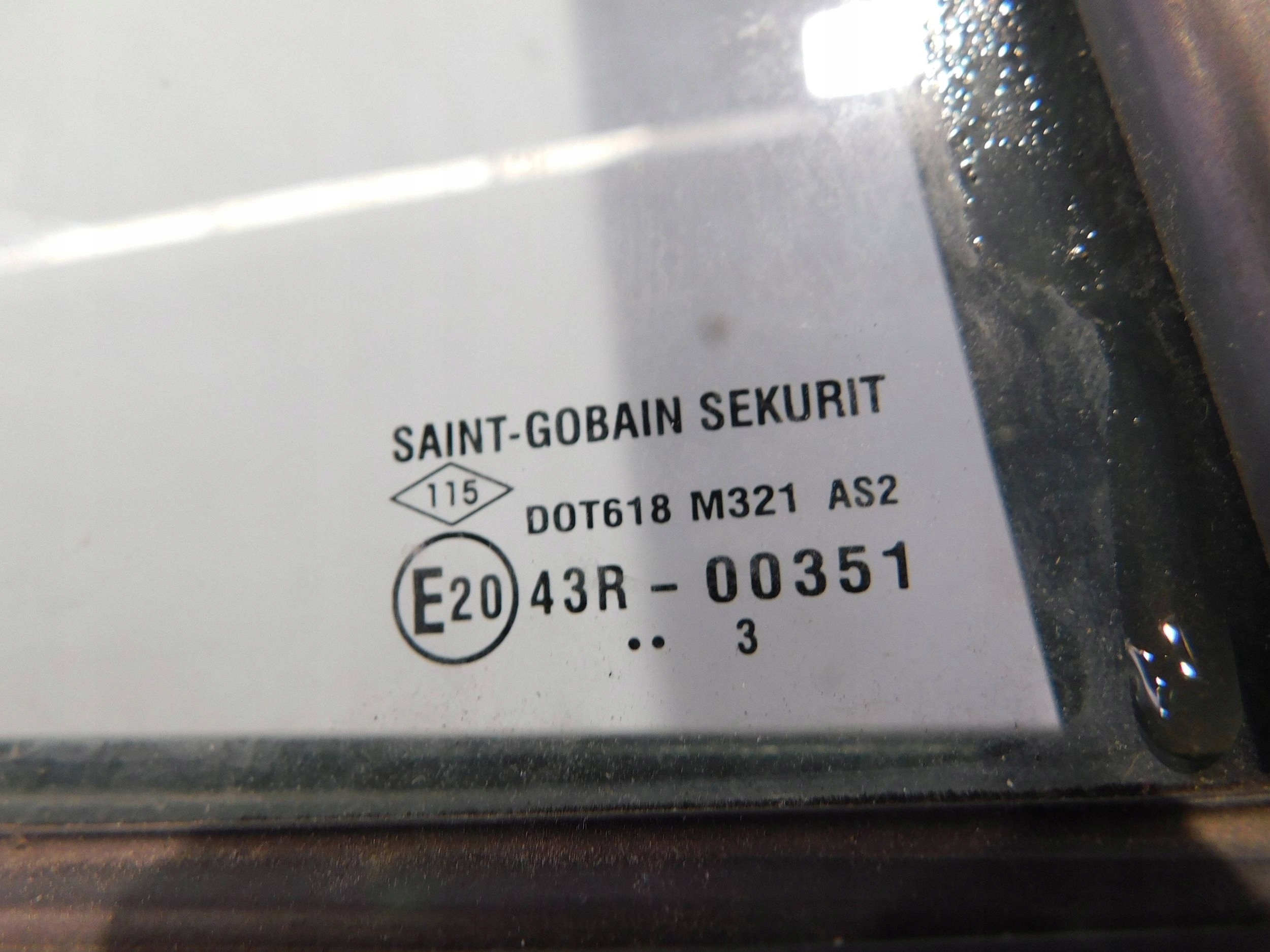 PRAVE ZADNE DVERE DACIA SANDERO II 2 0V369