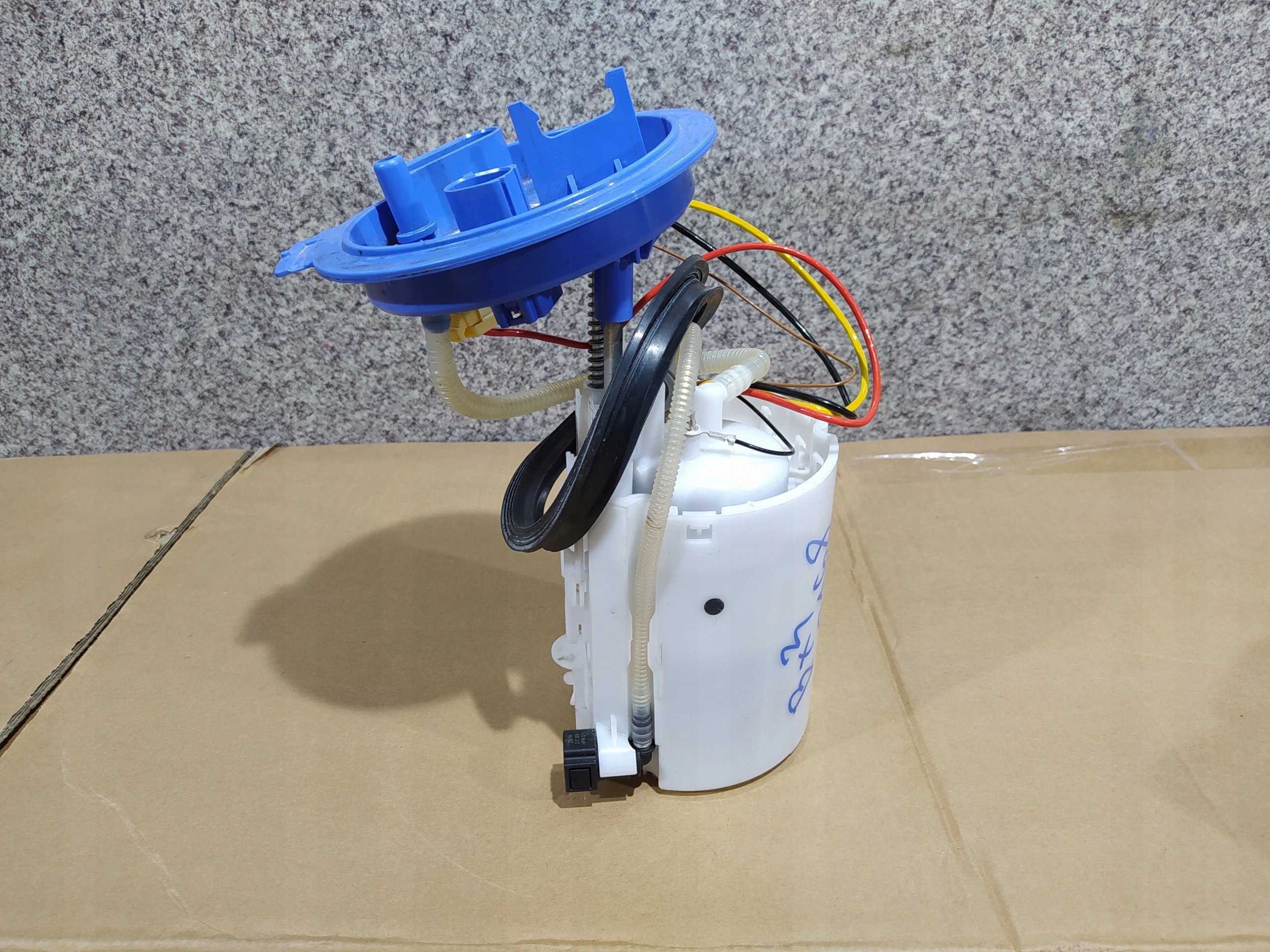 AUDI A3 8V PLAVÁK PALIVOVÉ ČERPADLO