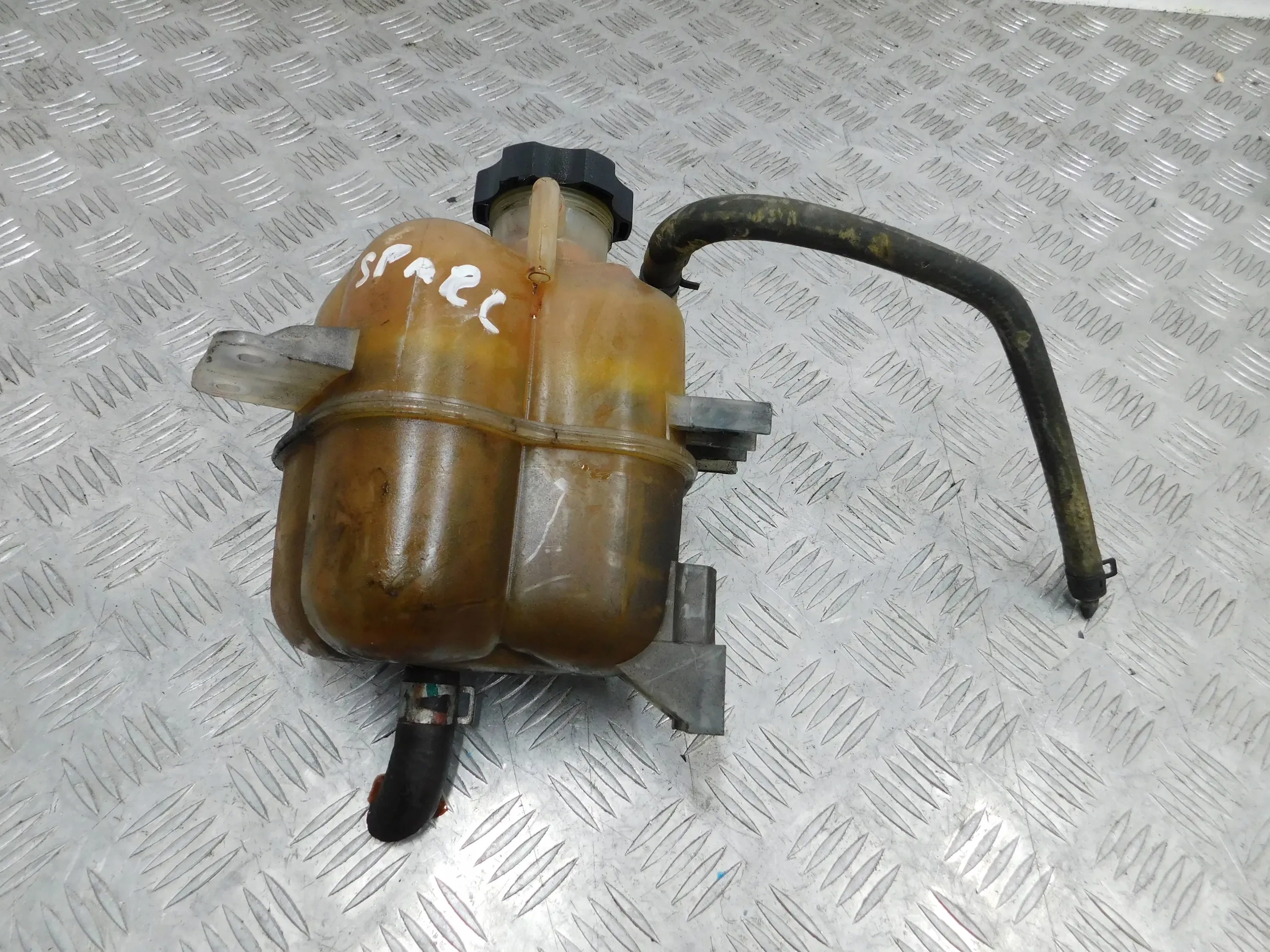 VYROVNAVACIA NADOBKA CHEVROLET SPARK 1.0 09-