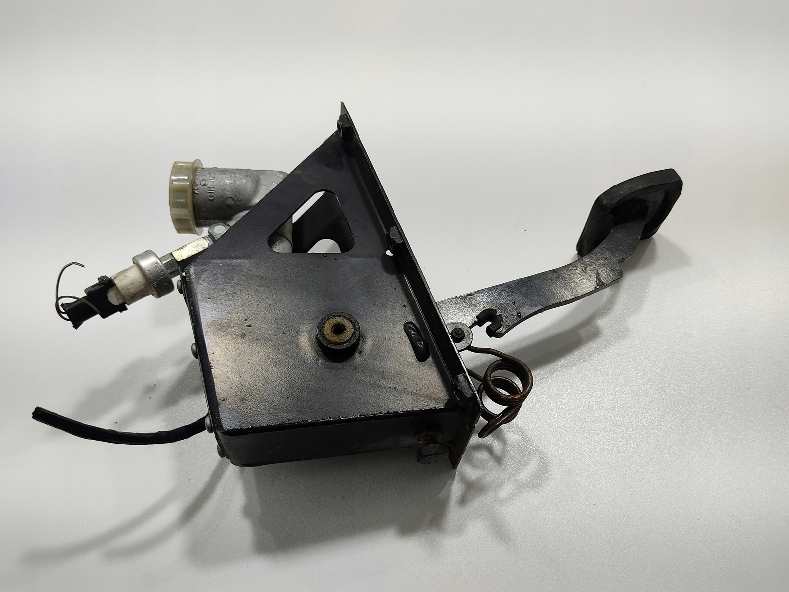 SPOJKOVÉ ČERPADLO SPOJKOVY PEDAL LAND ROVER DEFENDER 2.4 TDCI 2007-2014
