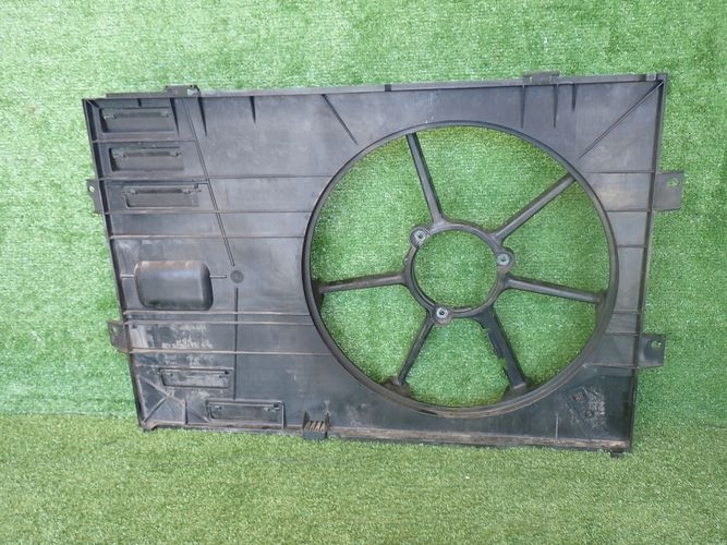 VW T6 T5 LIFT OBAL VENTILÁTOROV 7e0121207b