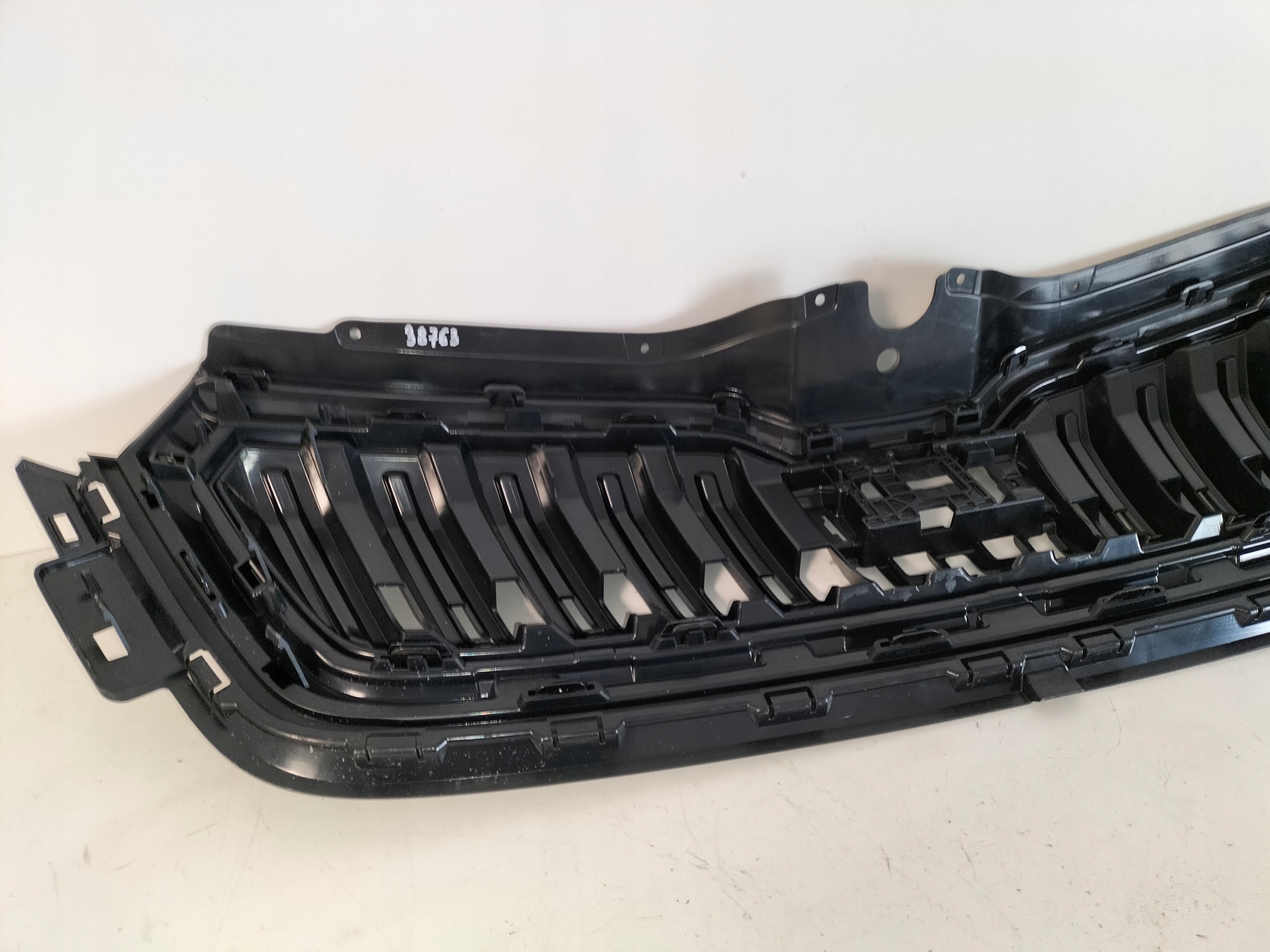 MRIEZKA LISTA SKODA KAMIQ 19-