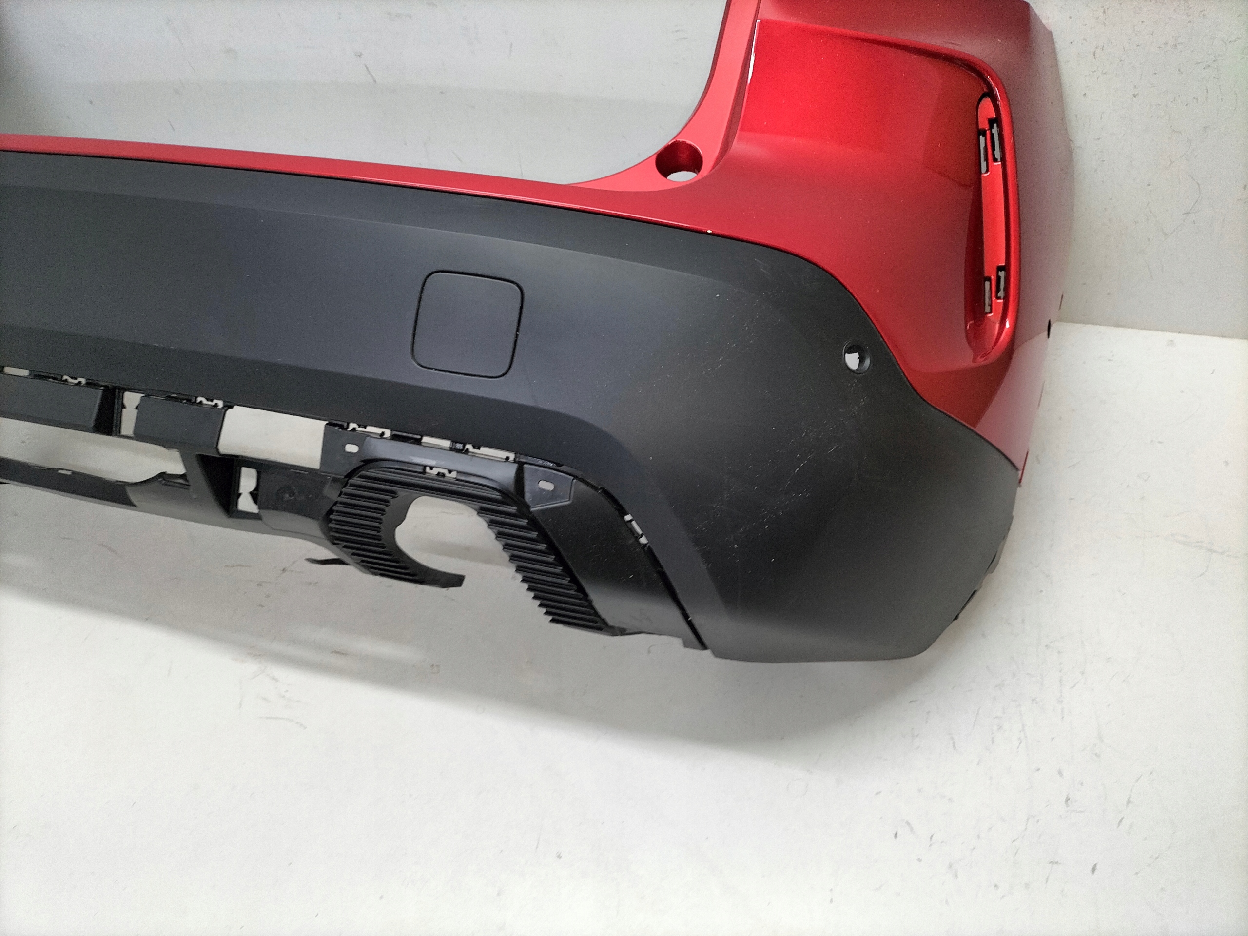 ZADNÝ NÁRAZNÍK CITROEN C4 III 20-