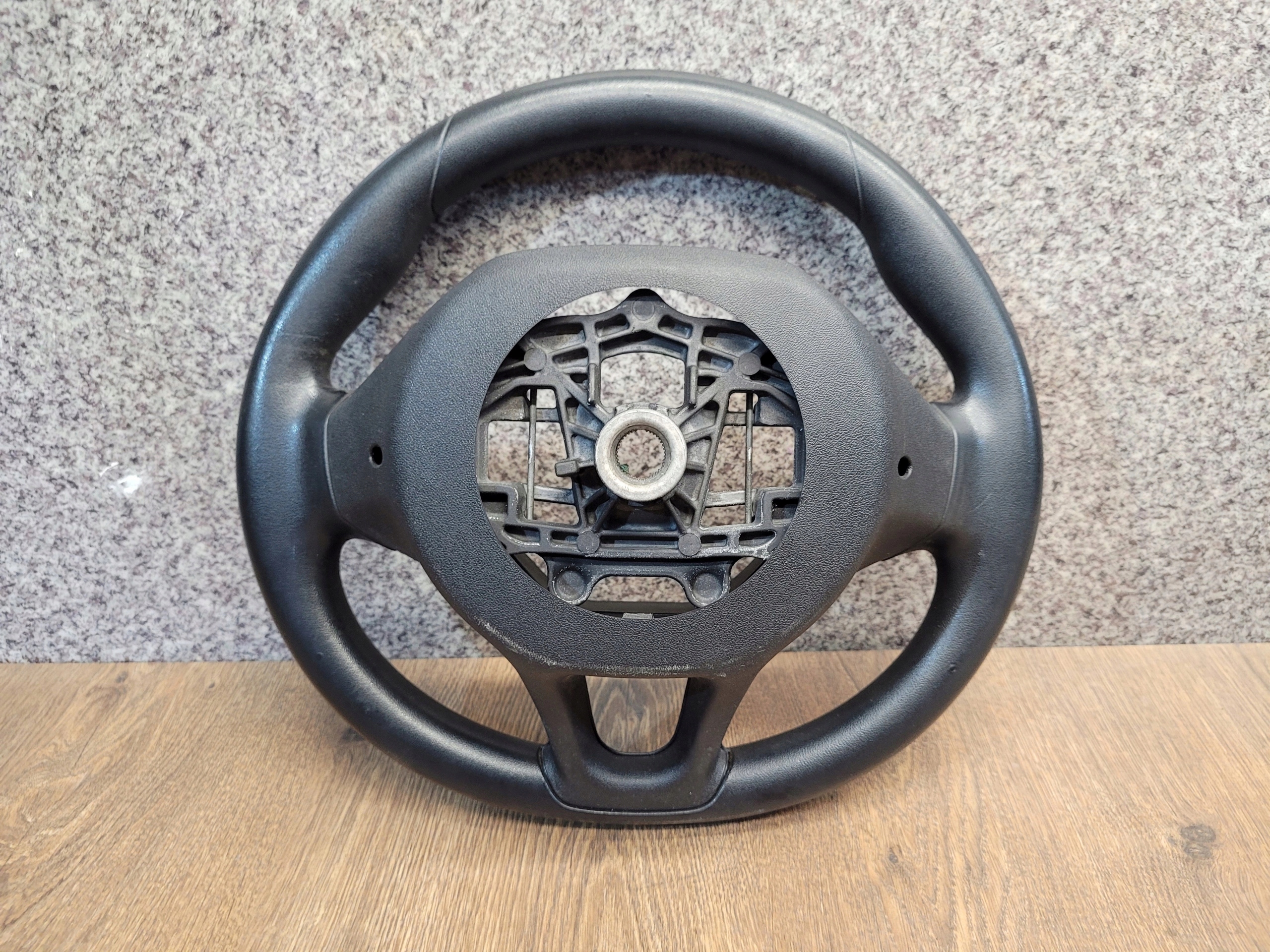 PEUGEOT 208 MULTIFUNKCNY VOLANT 96750123ZD