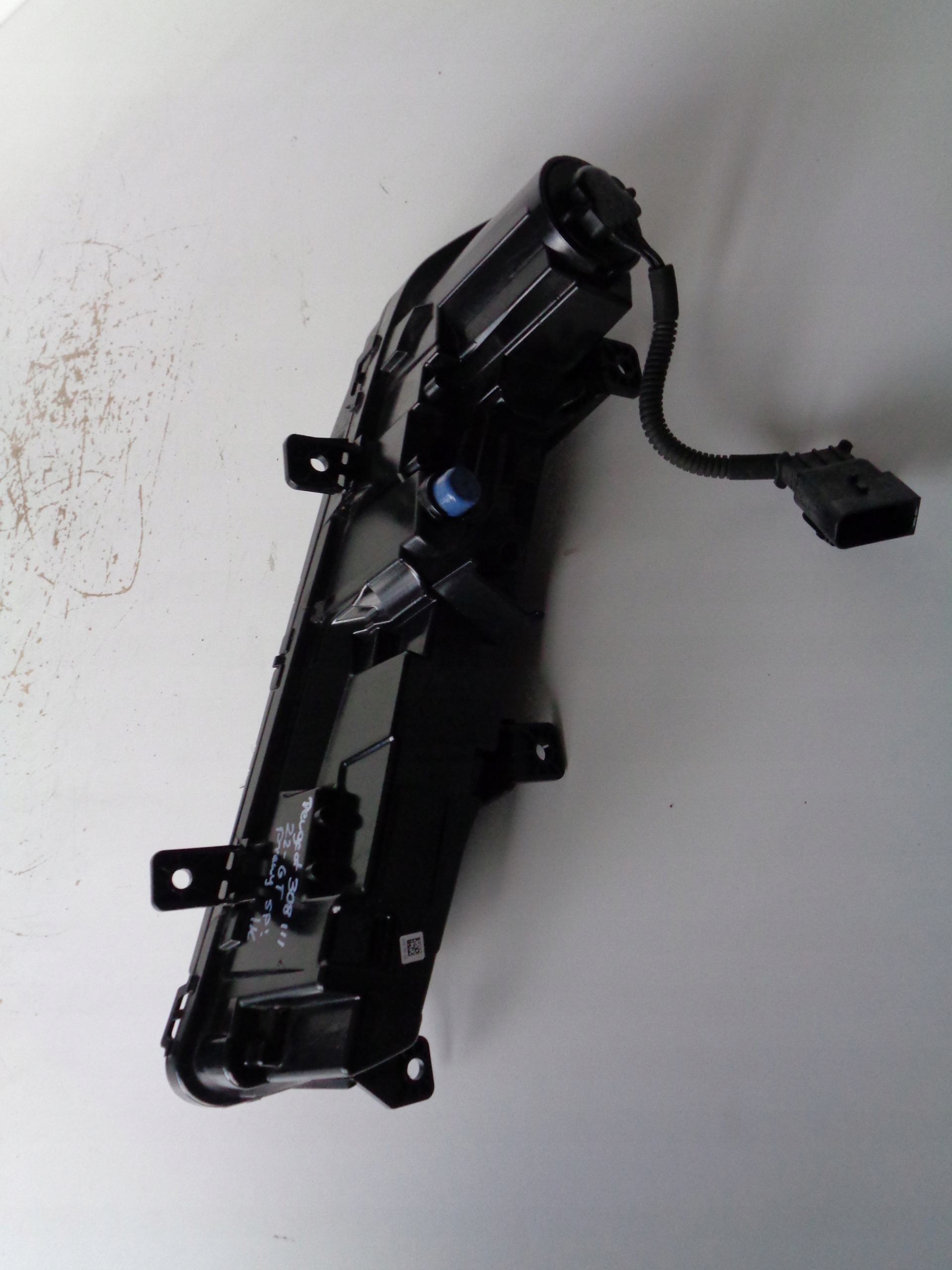 PRAVA HMLOVKA PEUGEOT 308 III 22- GT LED