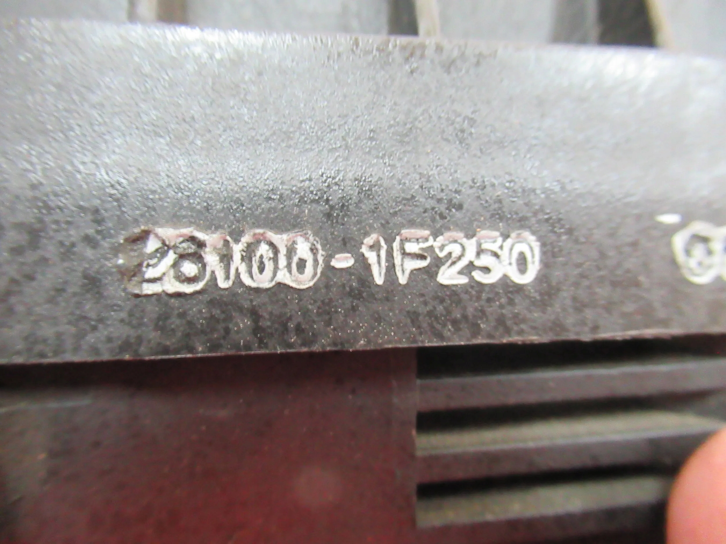 OBAL VZDUCHOVÉHO FILTERA KIA SPORTAGE II 2.0 CRDI