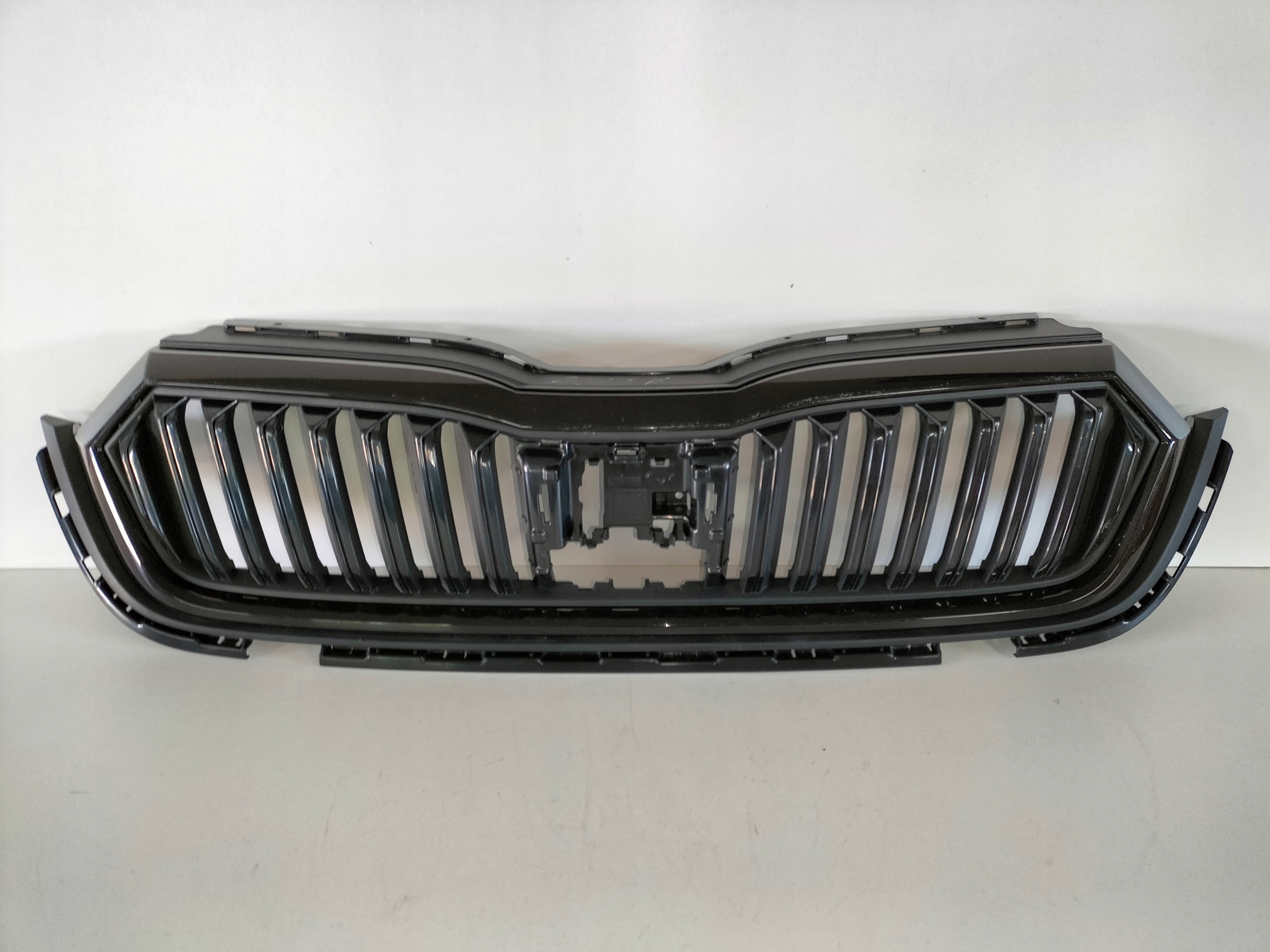 MRIEZKA LISTA SKODA OCTAVIA 4 IV 19-
