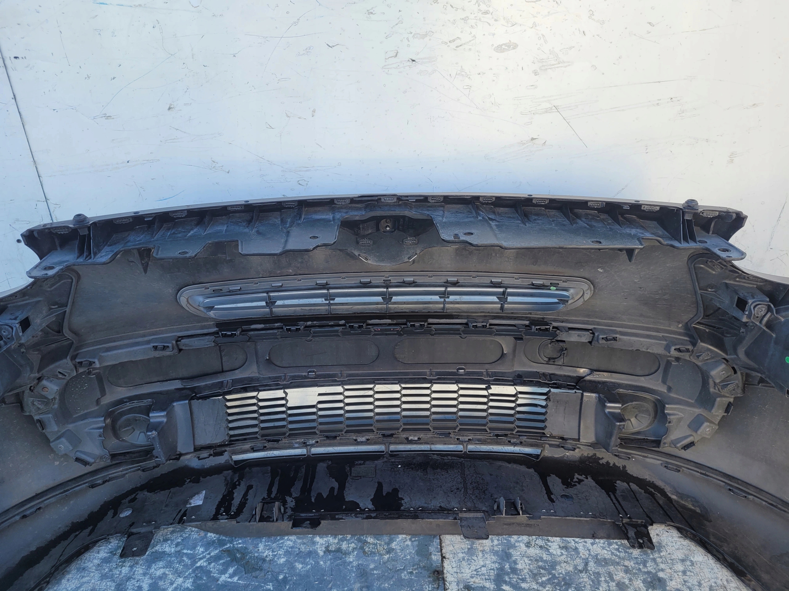 FIAT 500L 500 L PREDNÝ NÁRAZNÍK