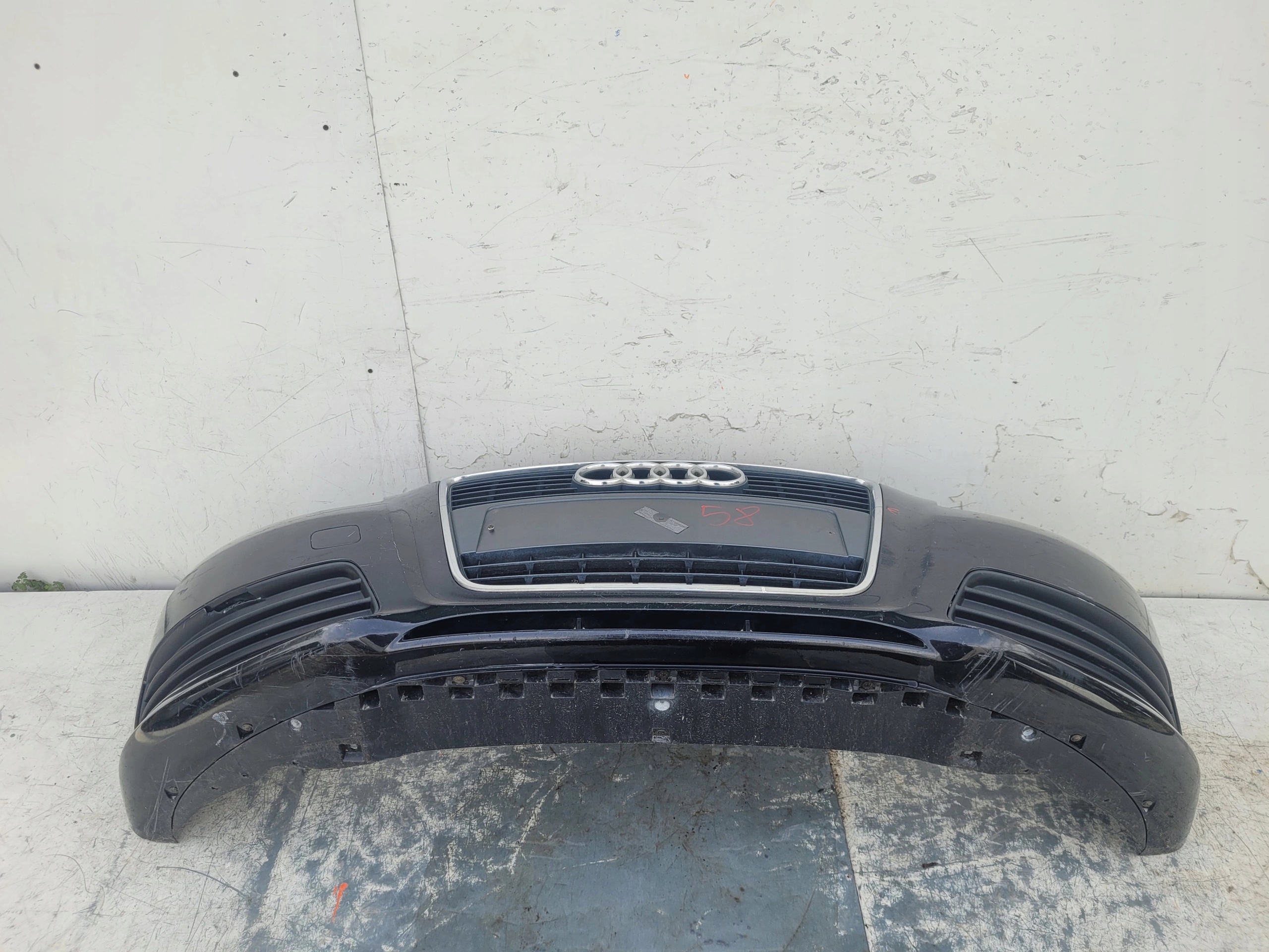 AUDI A3 8P LIFT 08-012 PREDNÝ NÁRAZNÍK