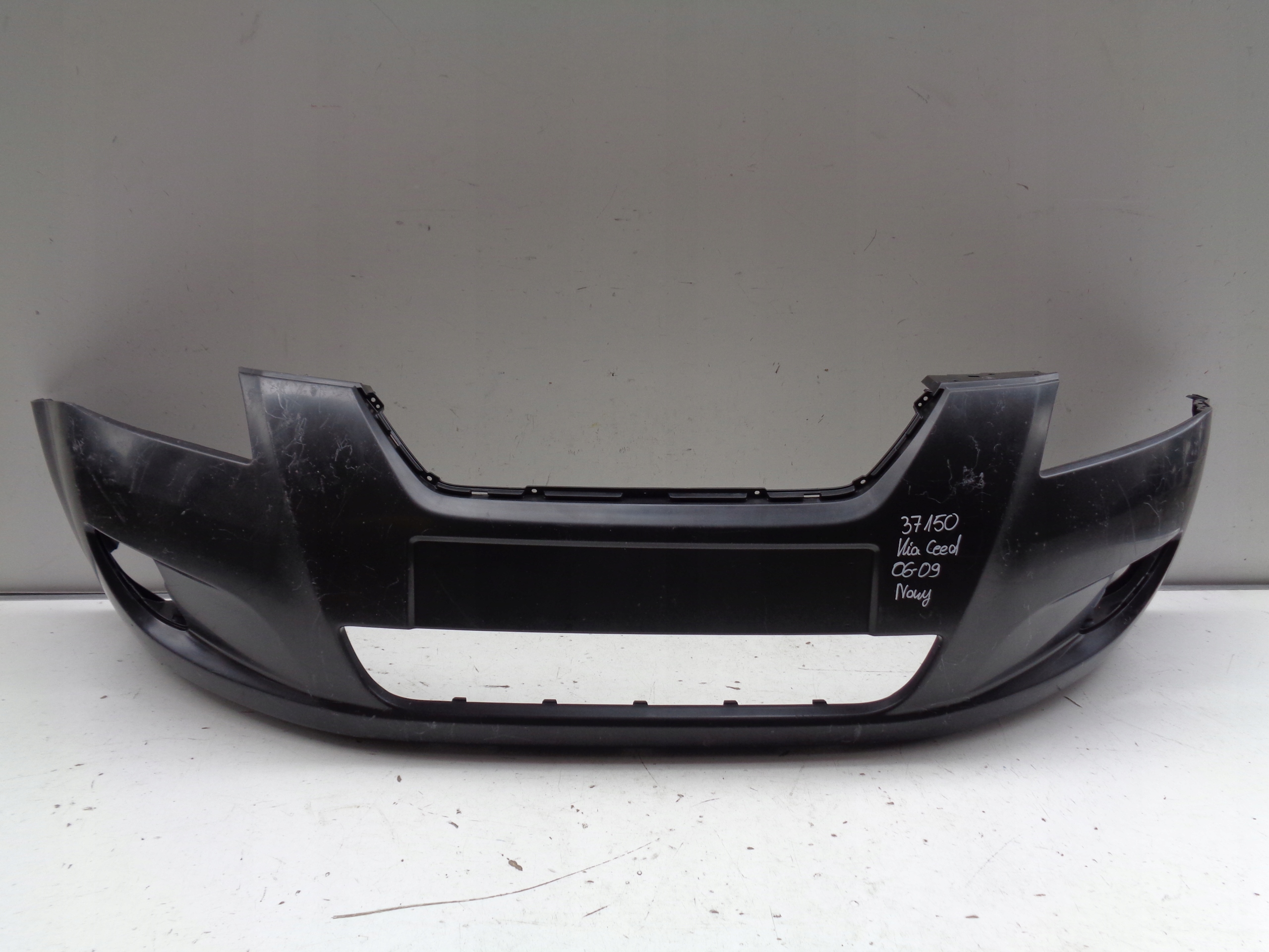 NOVÝ PREDNÝ NÁRAZNÍK KIA CEED 06-09 NR 37150