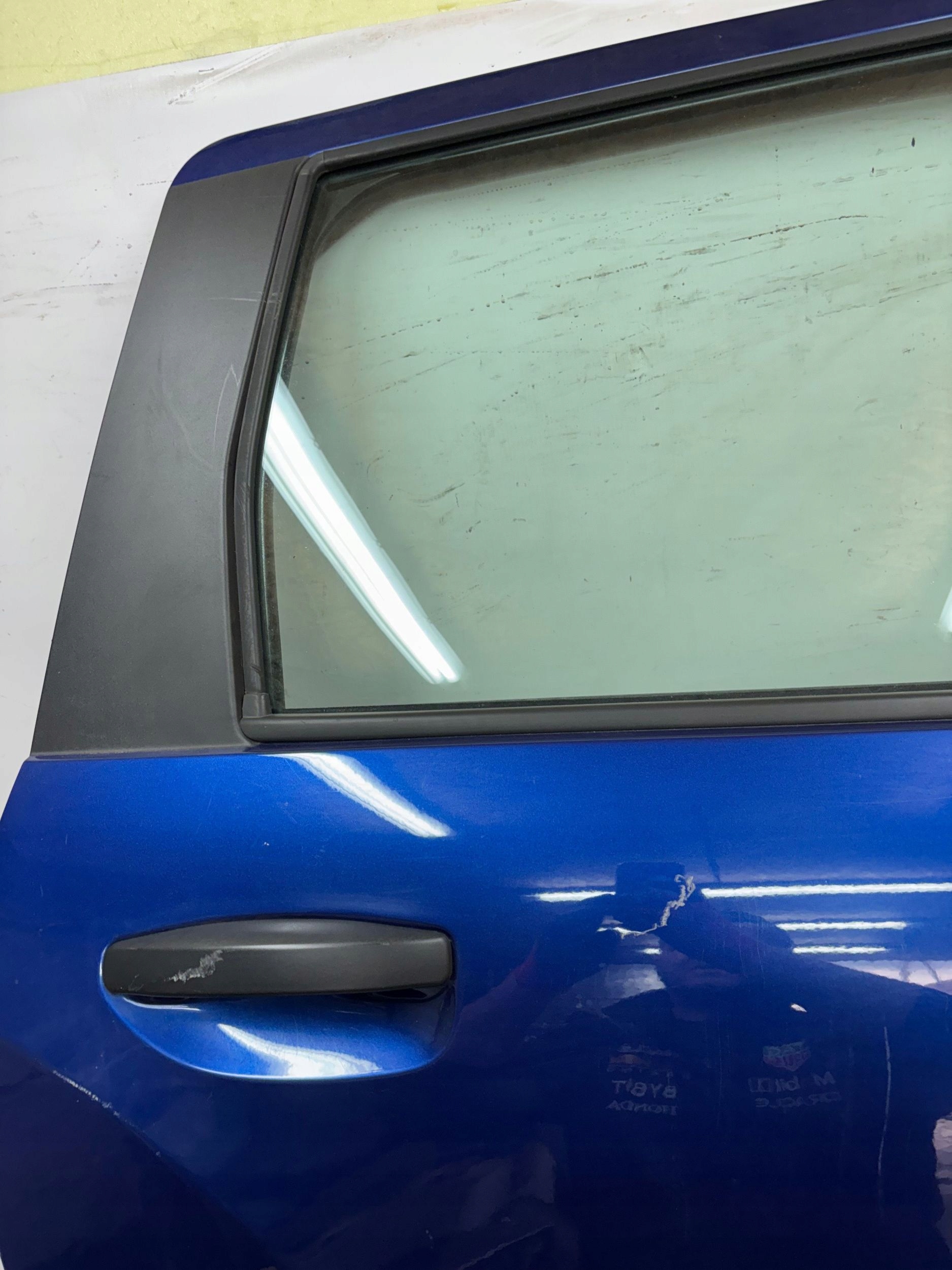 PRAVE ZADNE DVERE DACIA LODGY