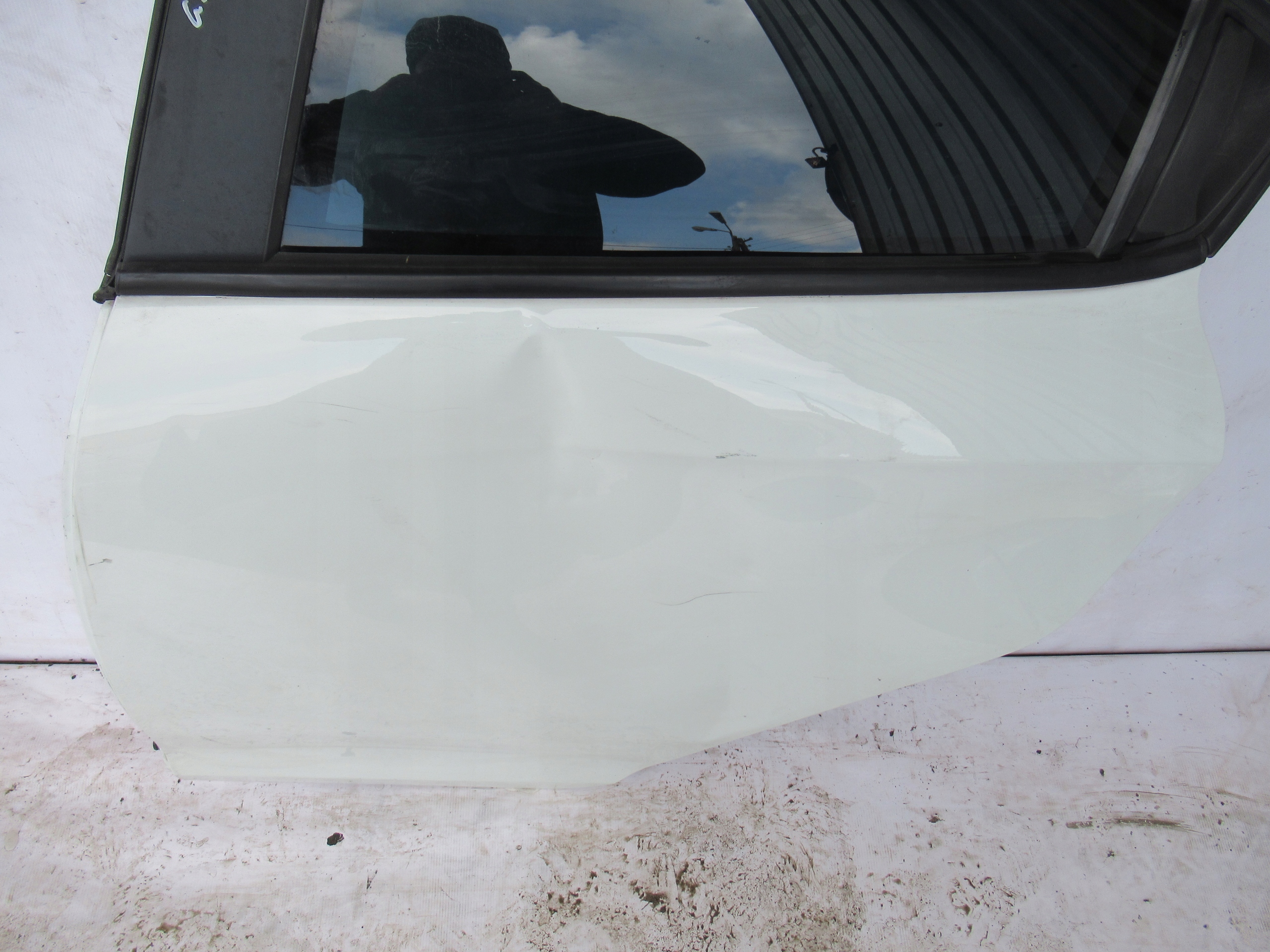 ĽAVÉ ZADNÉ DVERE ALFA ROMEO GIULIETTA