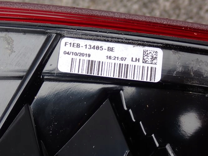 FORD FOCUS MK3 III HB LIFT 14-  LAVE ZADNE SVETLO