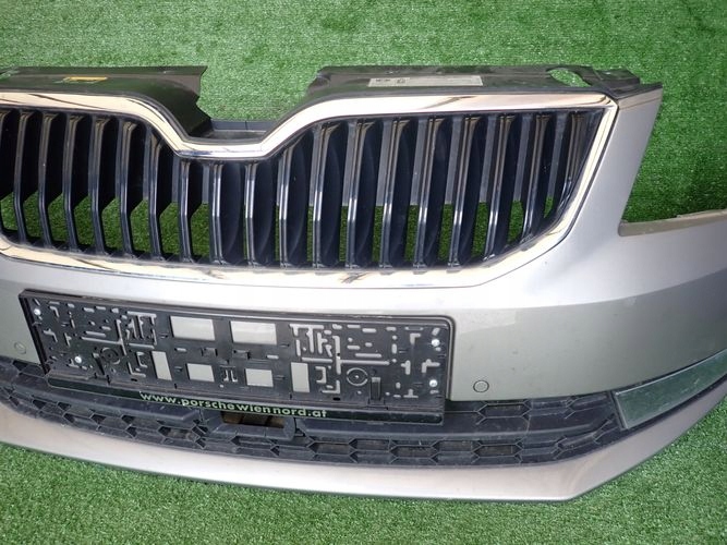 SKODA OCTAVIA III 13-17 PREDNÝ NÁRAZNÍK PDC SPR