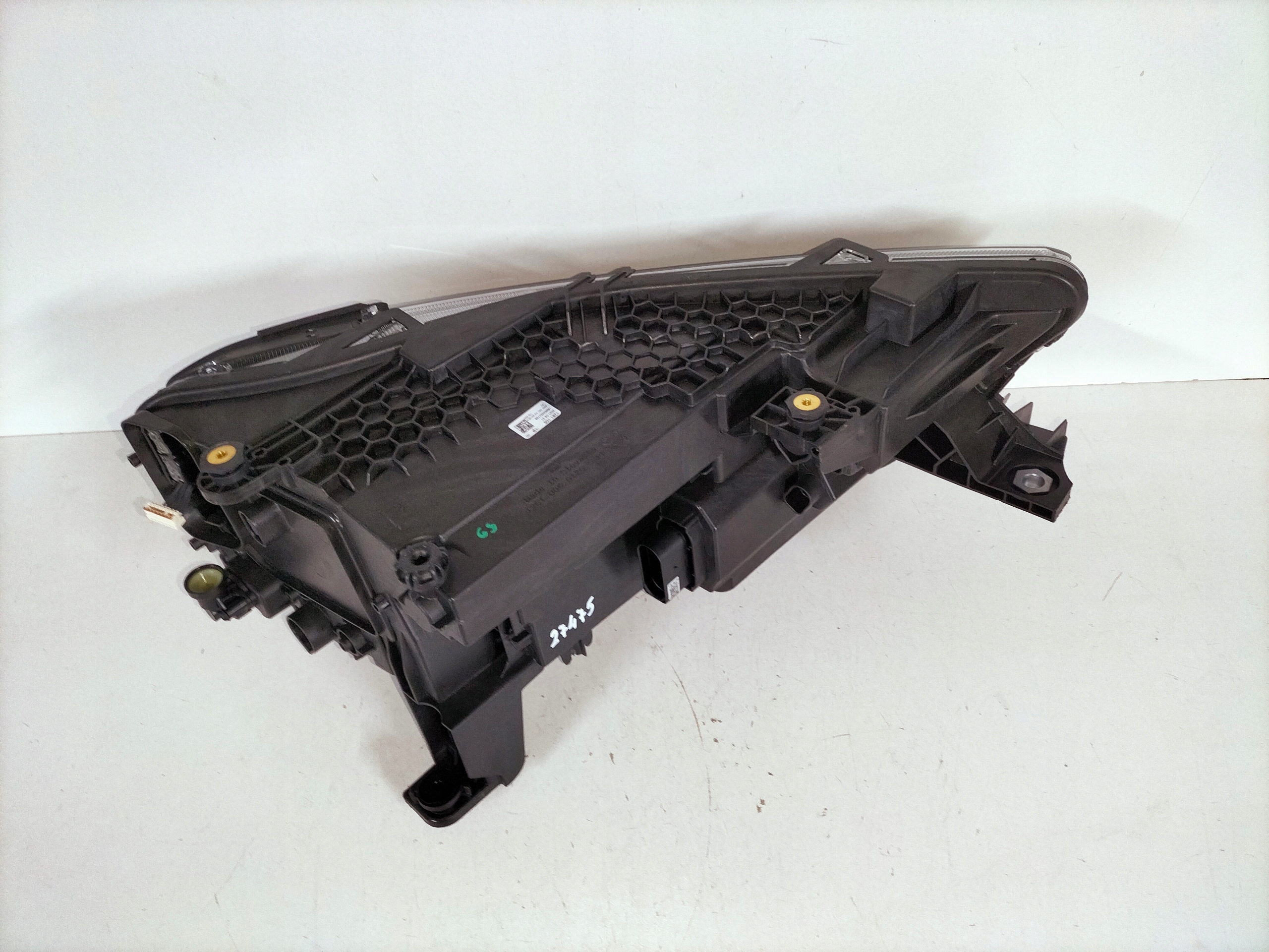 LAVE PREDNE SVETLO FORD TOURNEO CONNECT III 21-