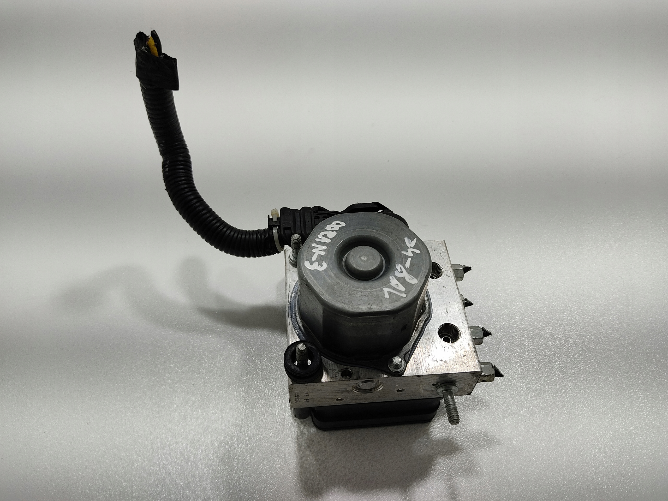 RIADIACA JEDNOTKA KOCKA ABS NISSAN E-NV200 476604FA01 0265243141 0265956165 2014-21