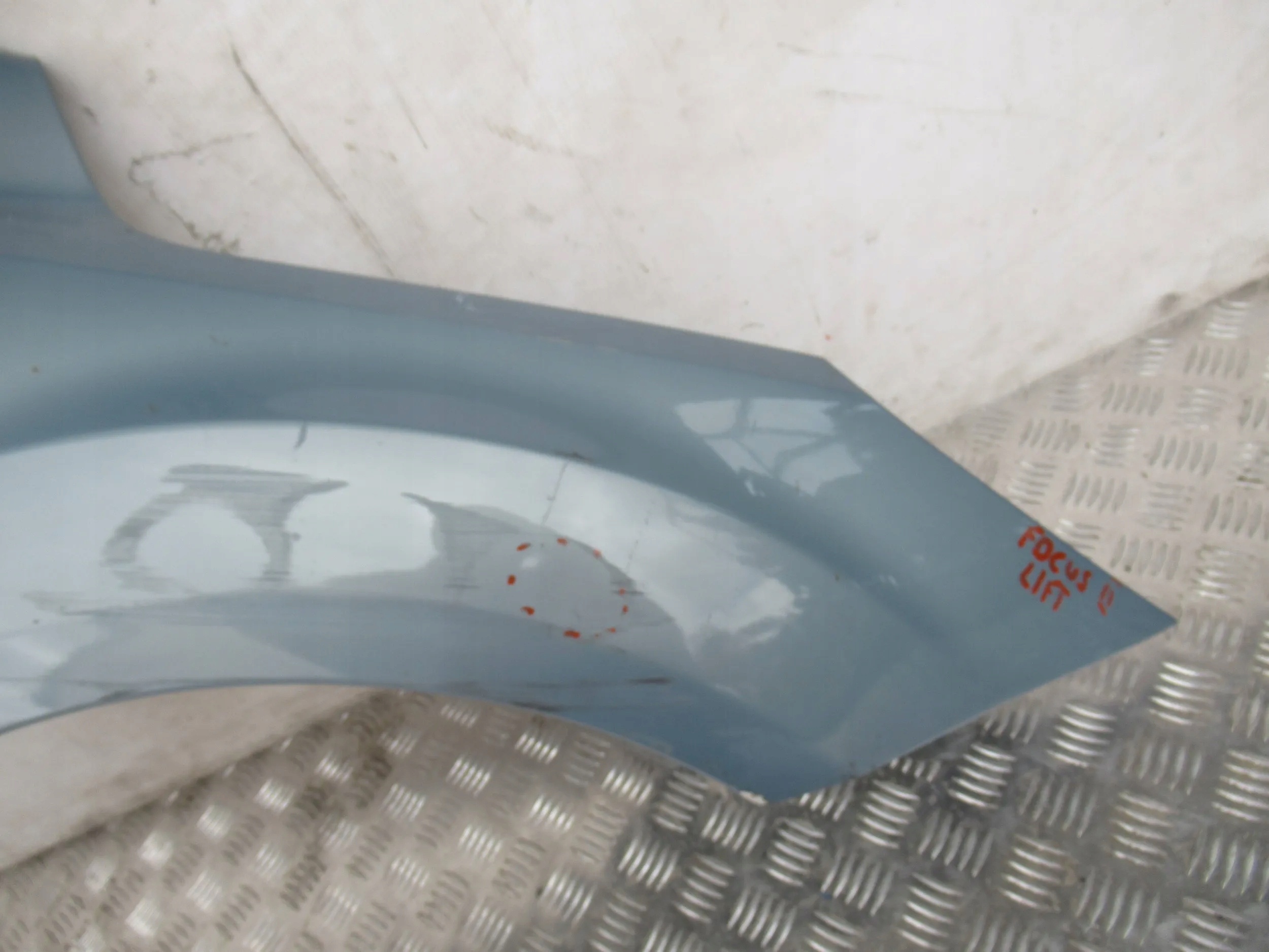 BLATNIK PREDNÝ PRAVY FOCUS 2 II LIFT 08-