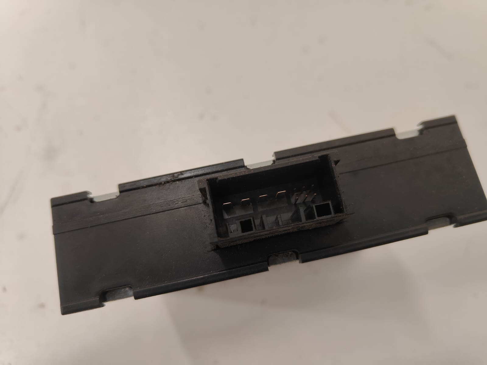 BMW x1 e84 MODUL PREVODNÍK NAPATIA
