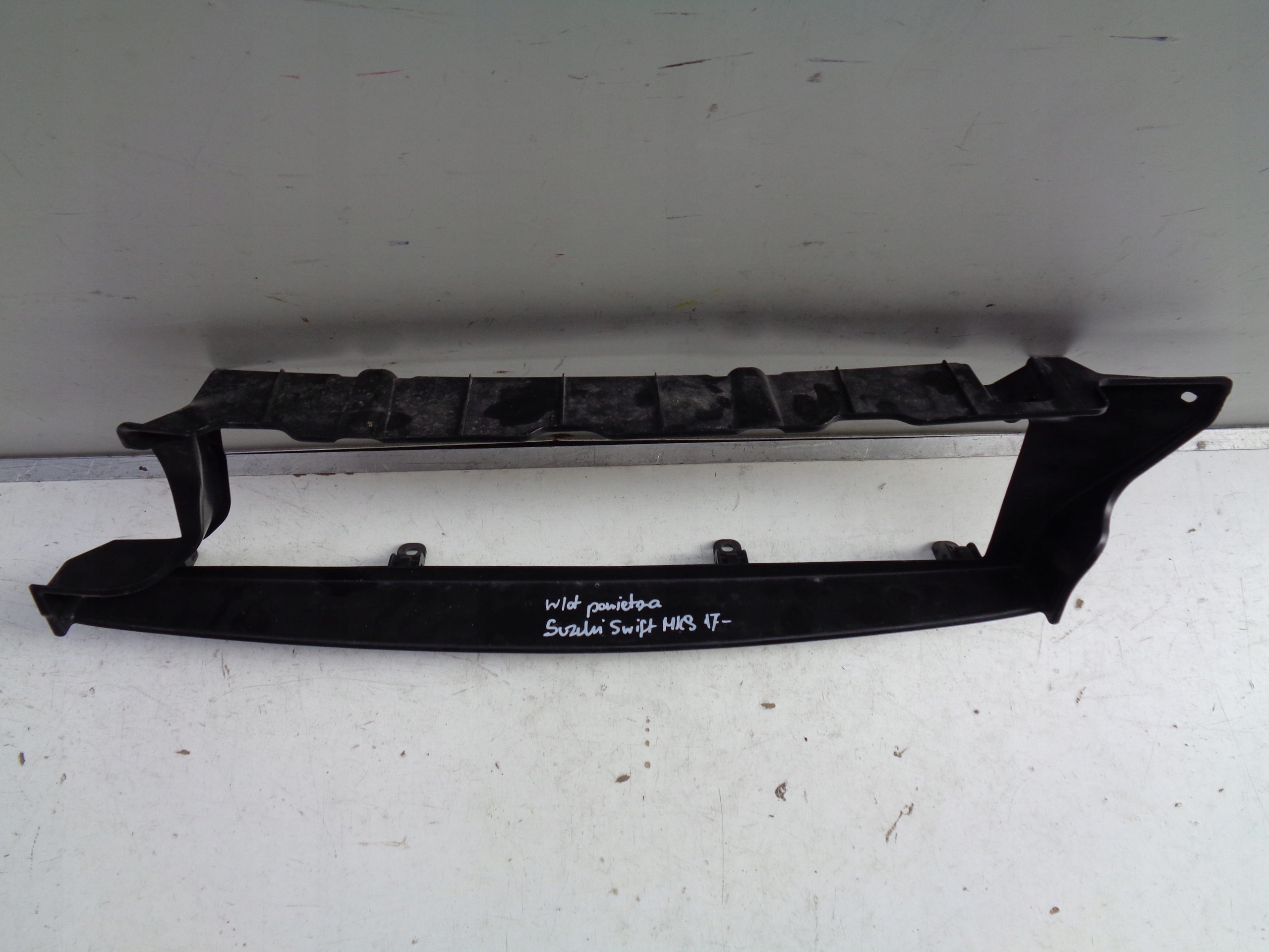 NASAVANIE VZDUCHU SUZUKI SWIFT SPORT MK8 17-