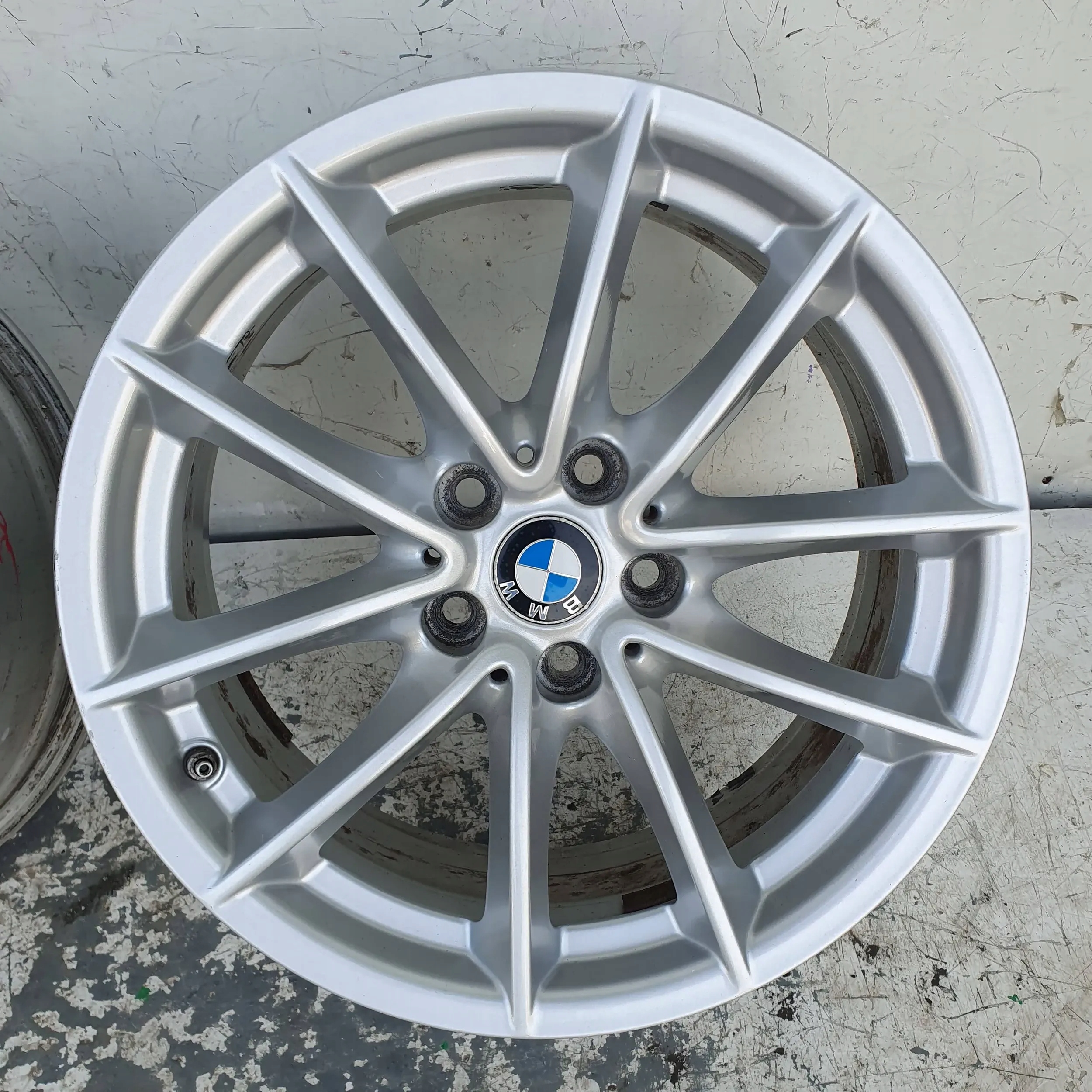 BMW 5 G30 G31 6868217 KOLESA HLINIKOVE 17