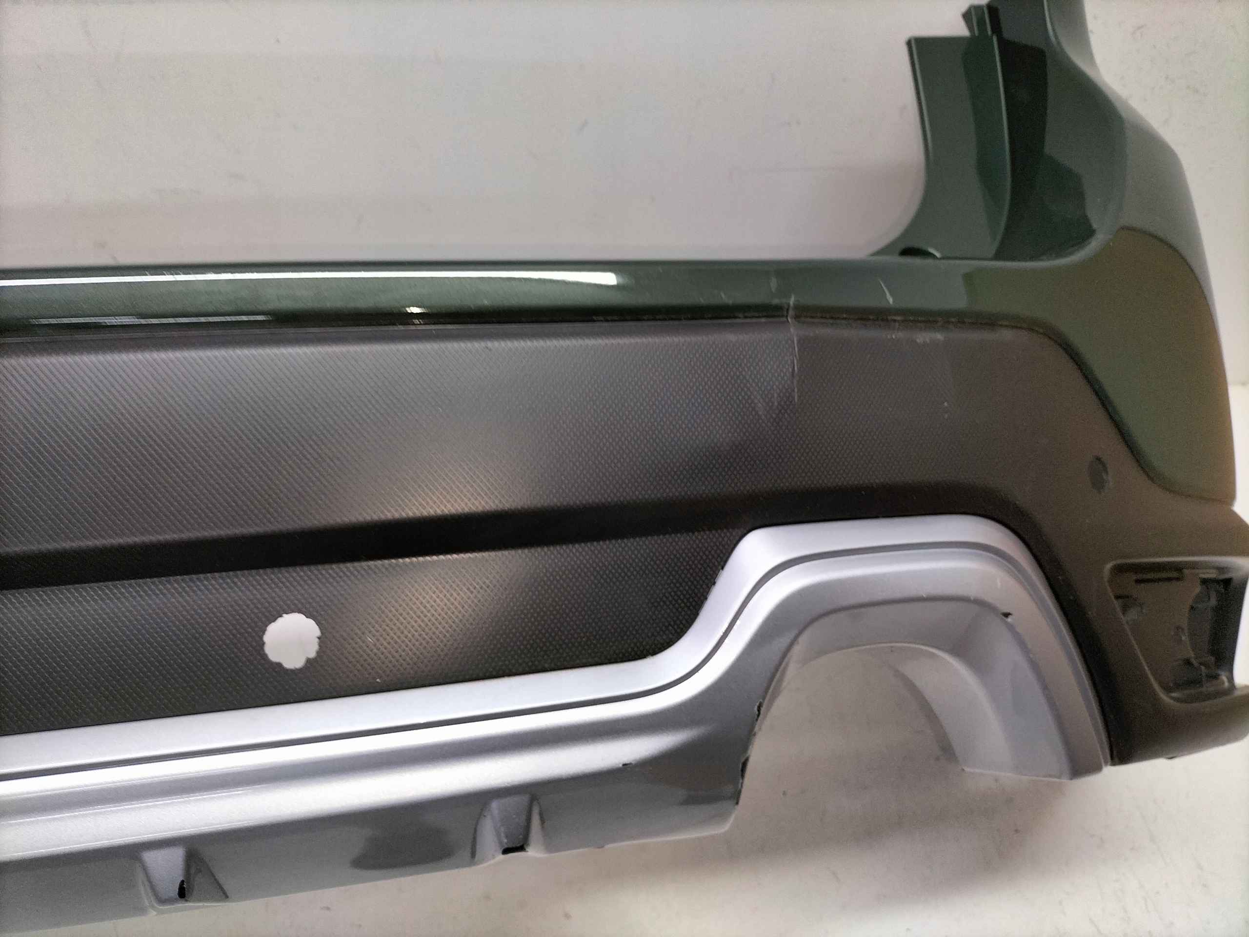 ZADNÝ NÁRAZNÍK SUBARU FORESTER 5 V 18-
