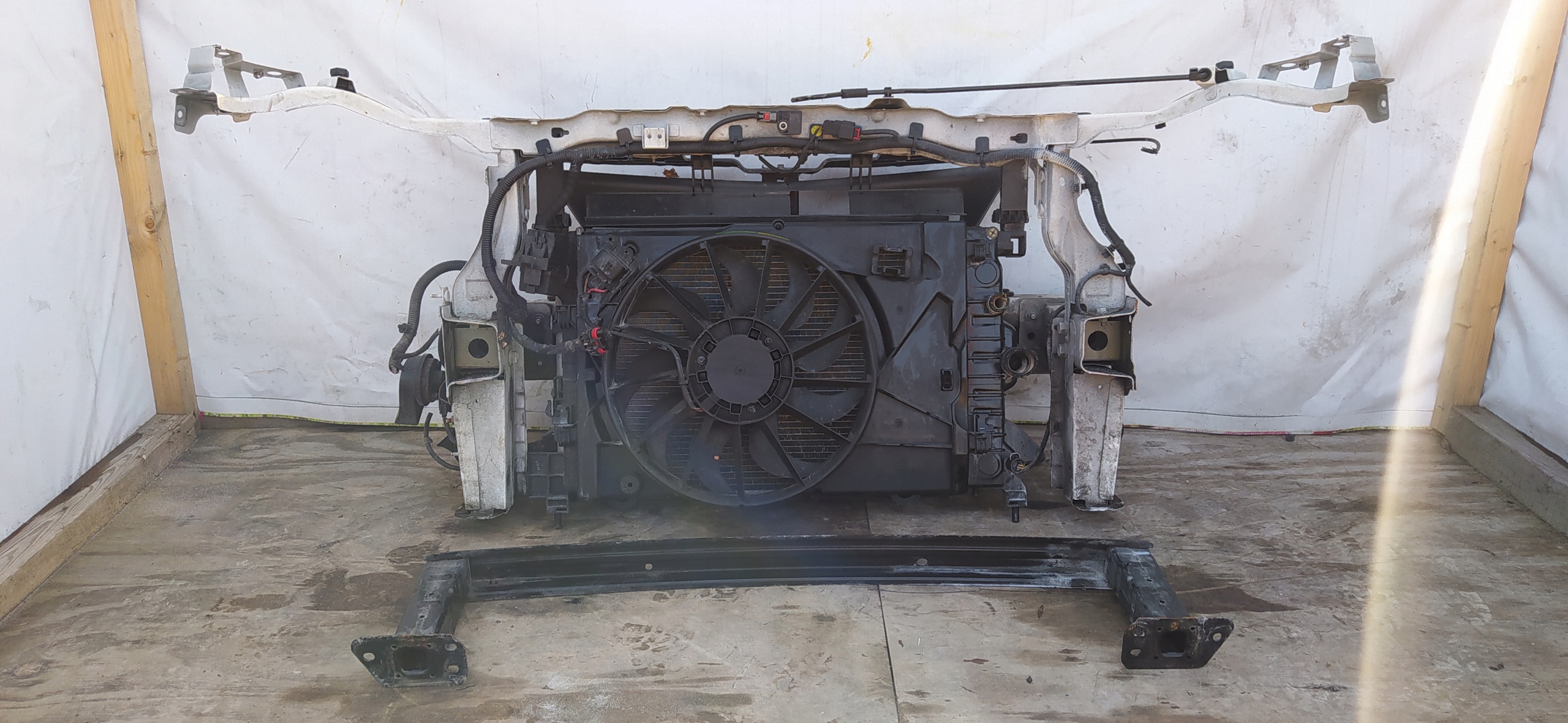 OPEL MOKKA BENZIN PREDNÉ ČELO