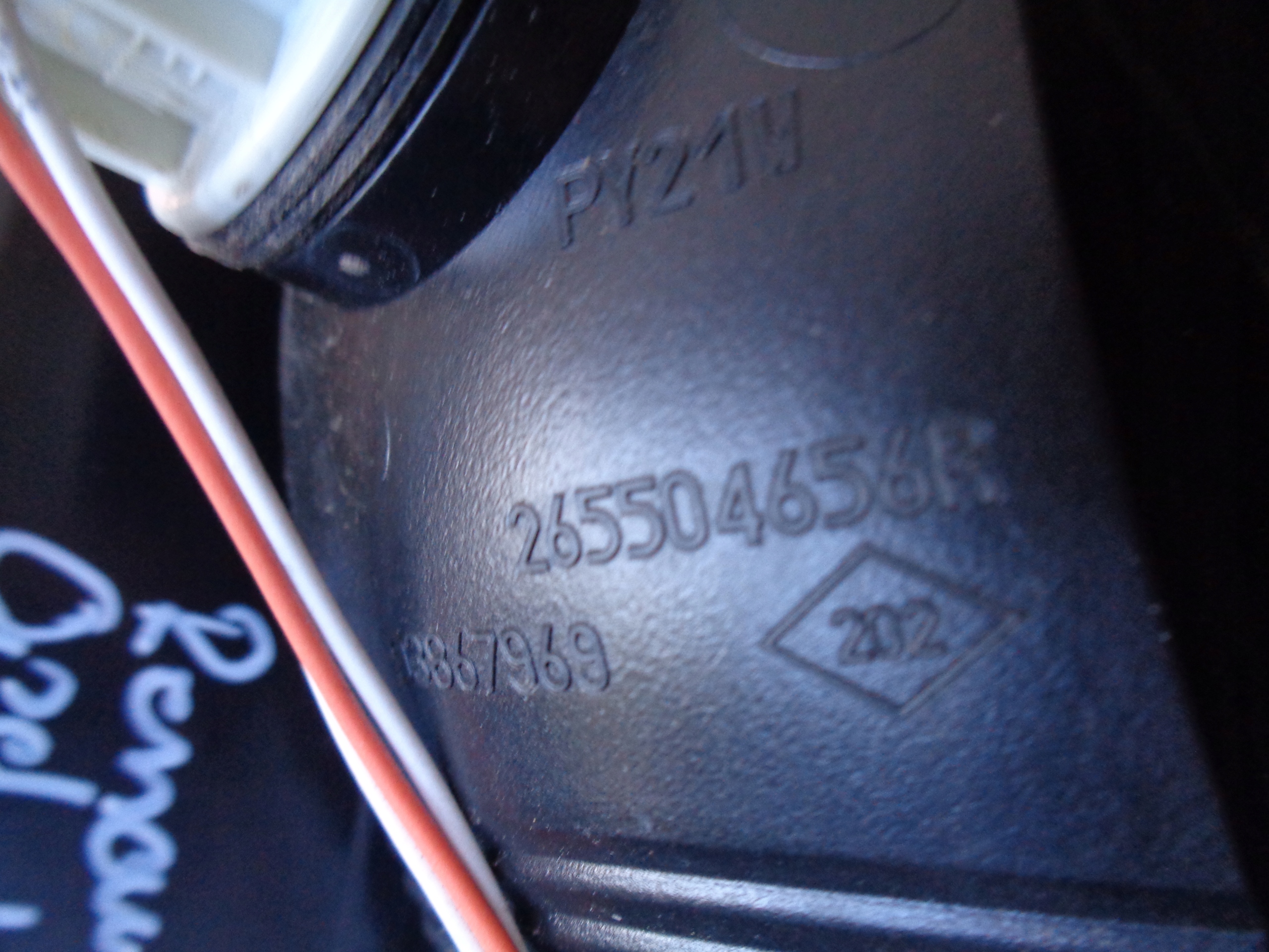 PRAVE ZADNE SVETLO RENAULT TRAFIC OPEL VIVARO B 14-