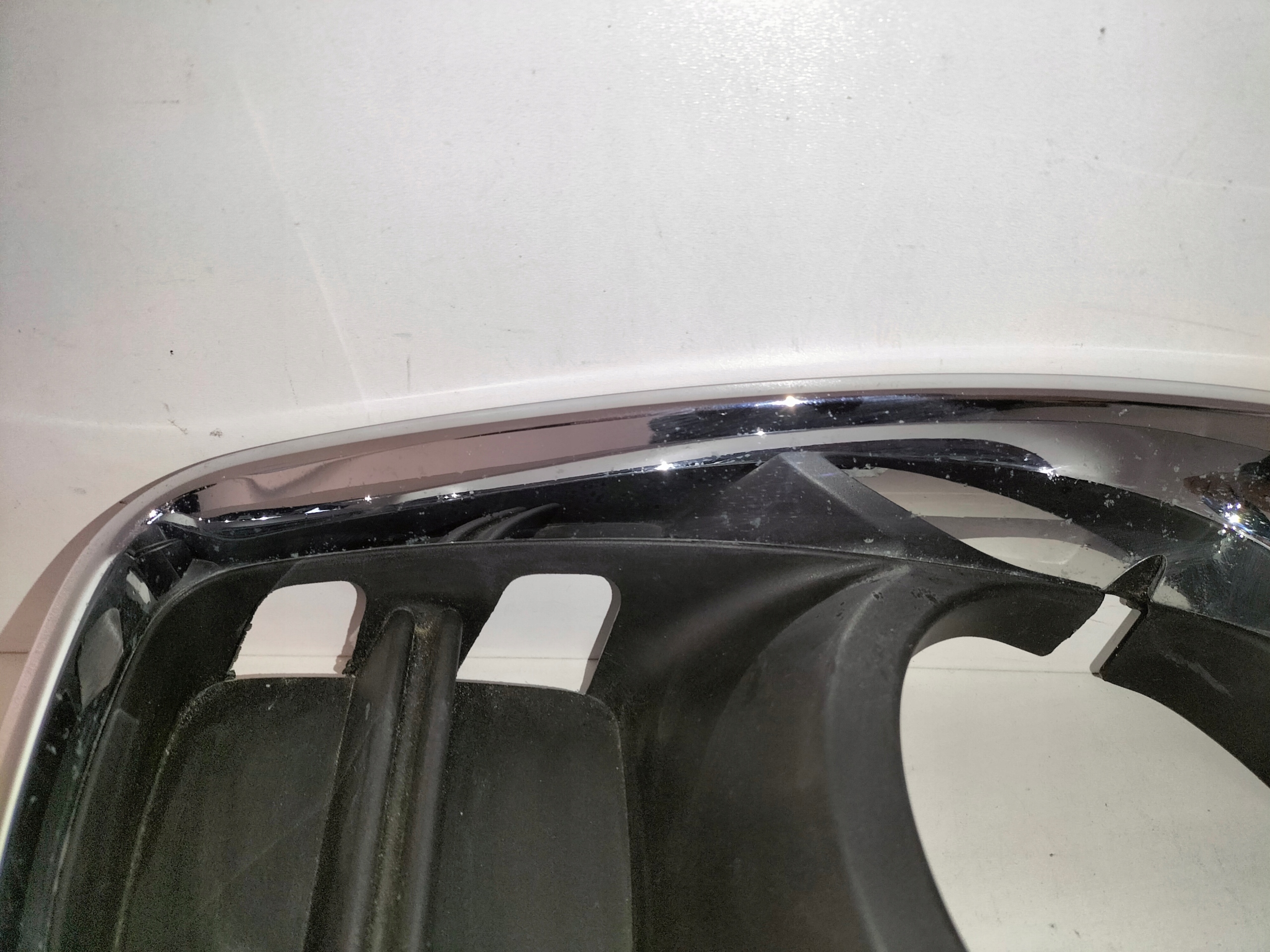 KRYTKA MRIEZKA PREDNEHO NARAZNIKA PRAVA MINI COUNTRYMAN S F60 17-