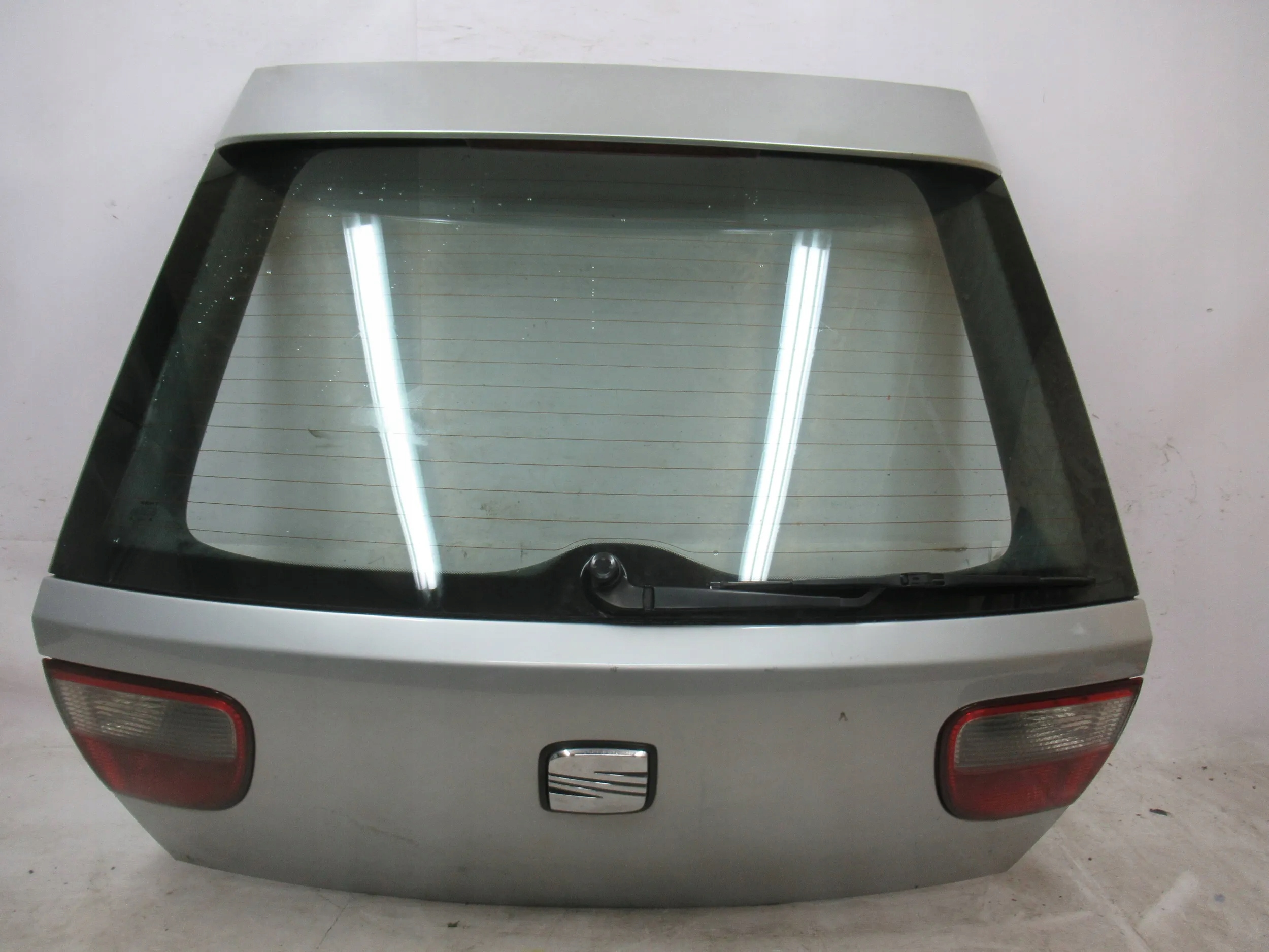 ZADNÁ KAPOTA SEAT LEON I