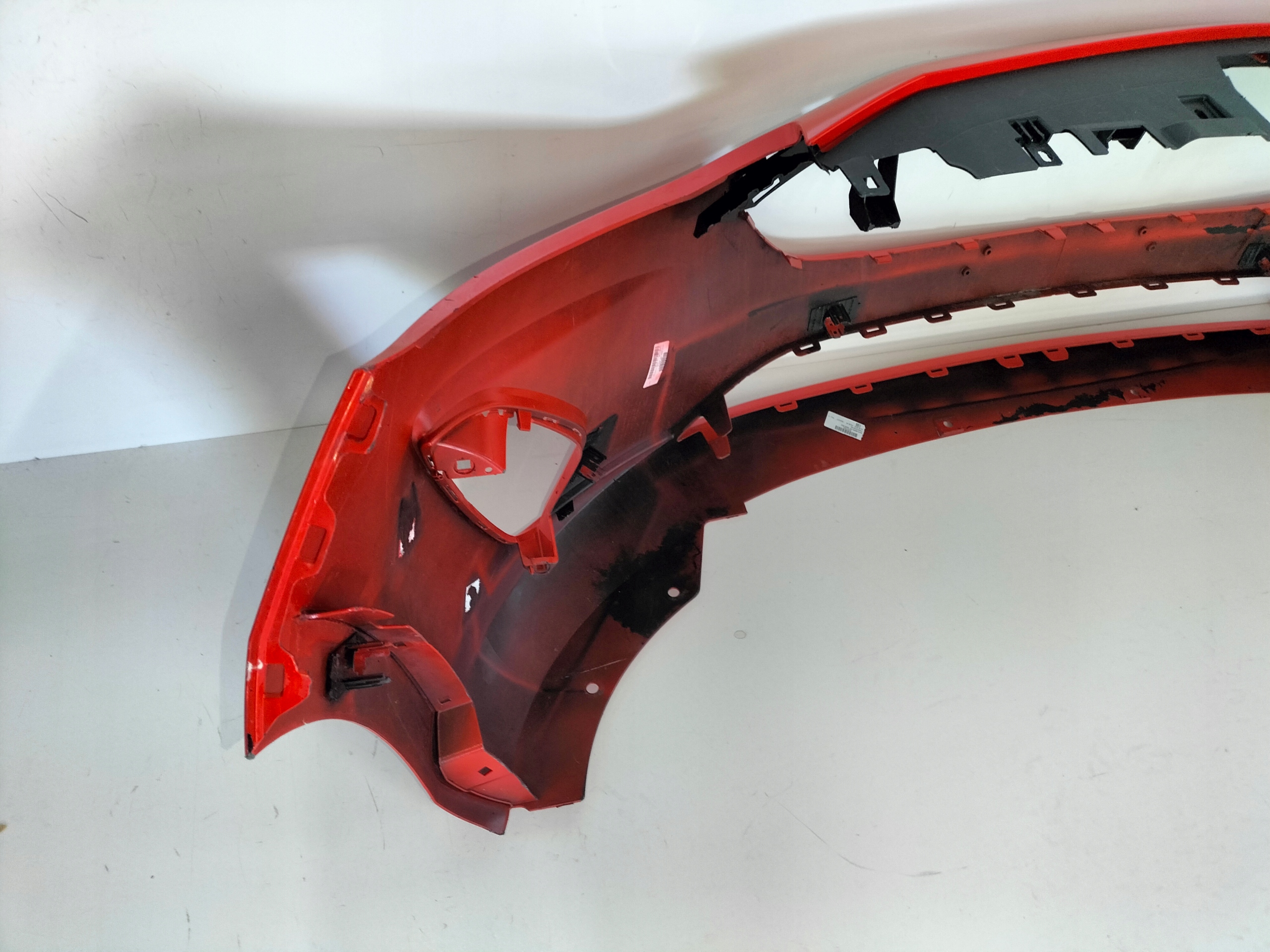 PREDNÝ NÁRAZNÍK FORD FIESTA MK8 17-