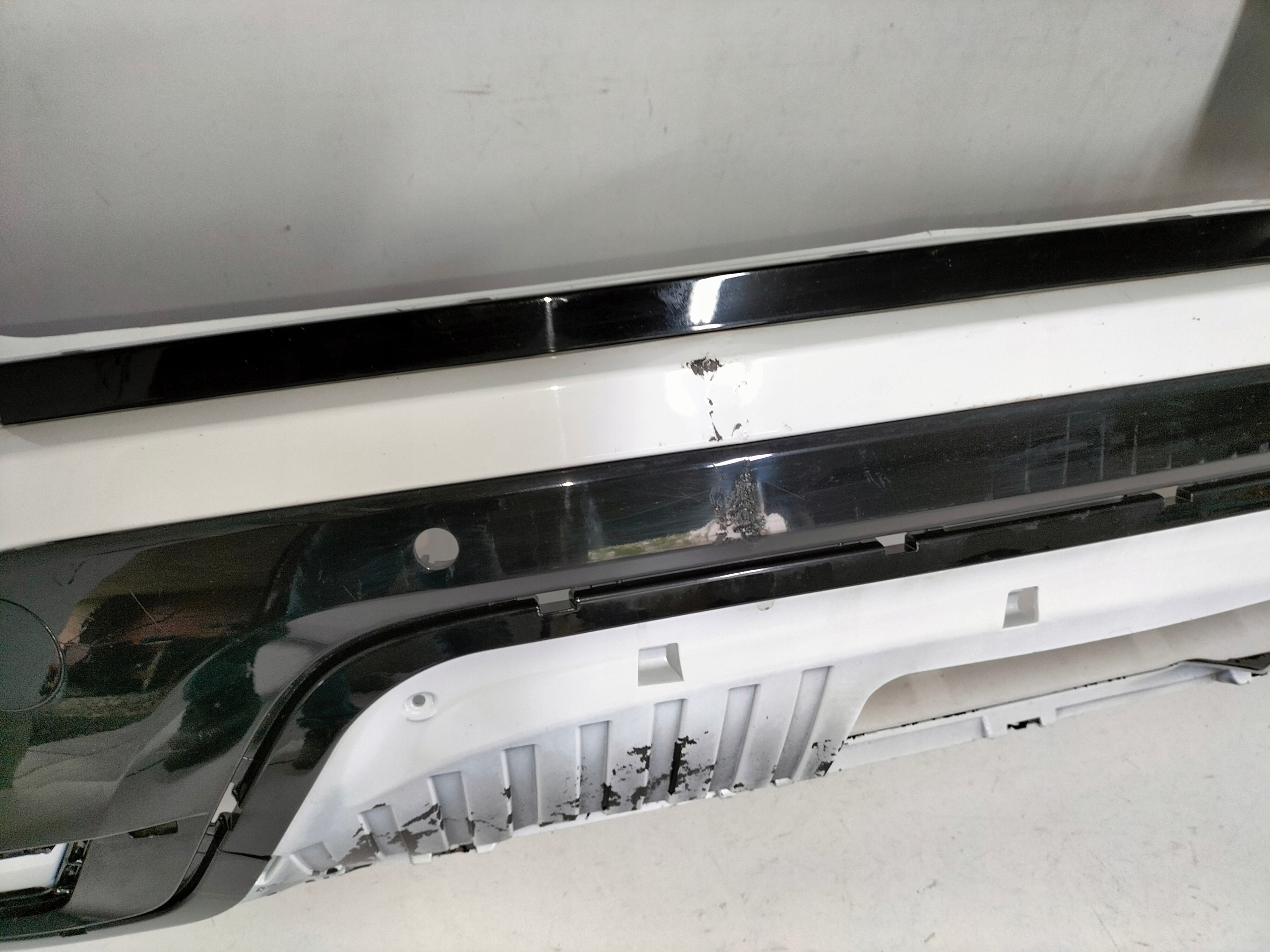 ZADNÝ NÁRAZNÍK RANGE ROVER EVOQUE II 19-