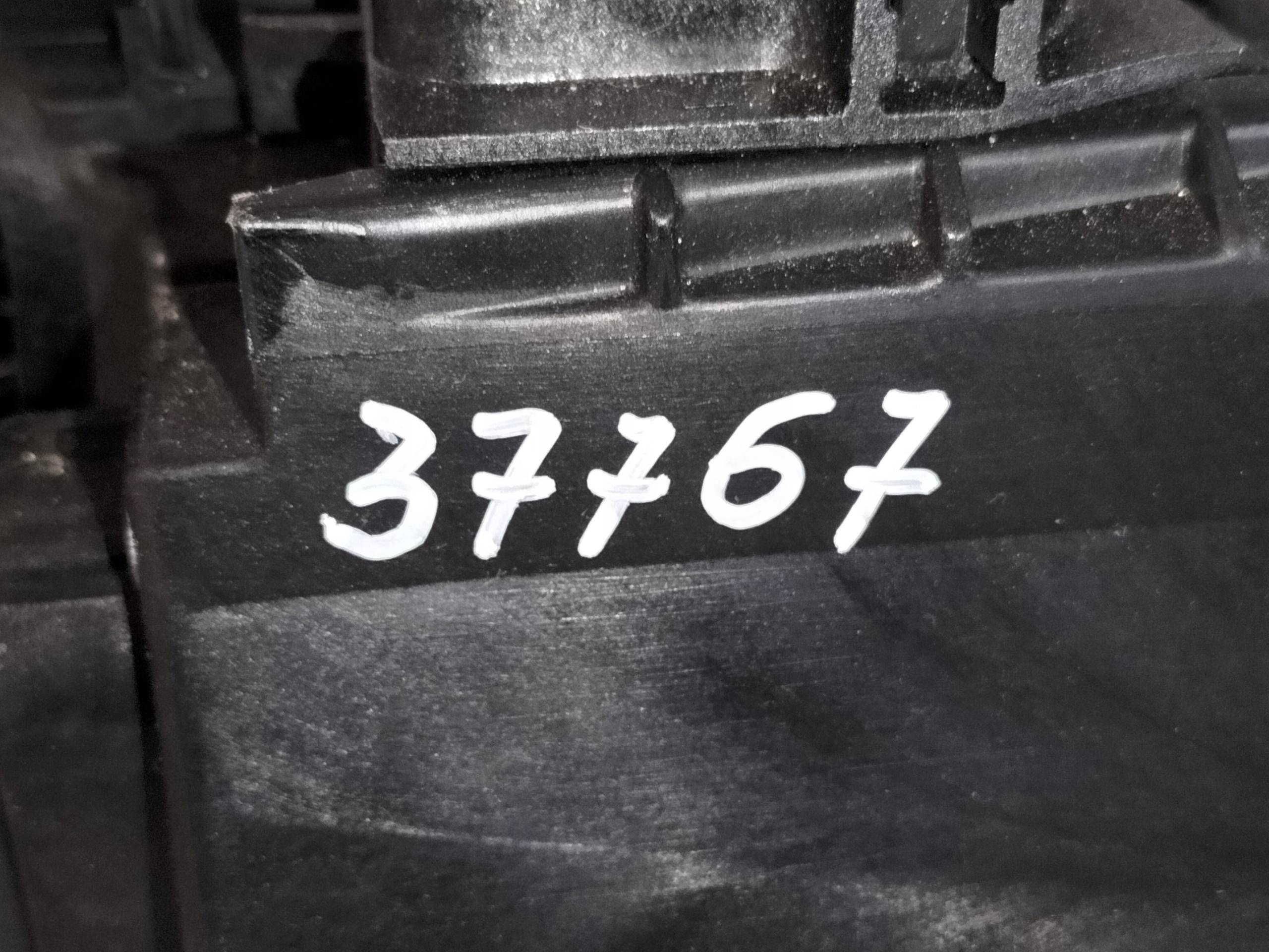 LAVE PREDNE SVETLO AUDI A1 8X LIFT 14-18 XENON