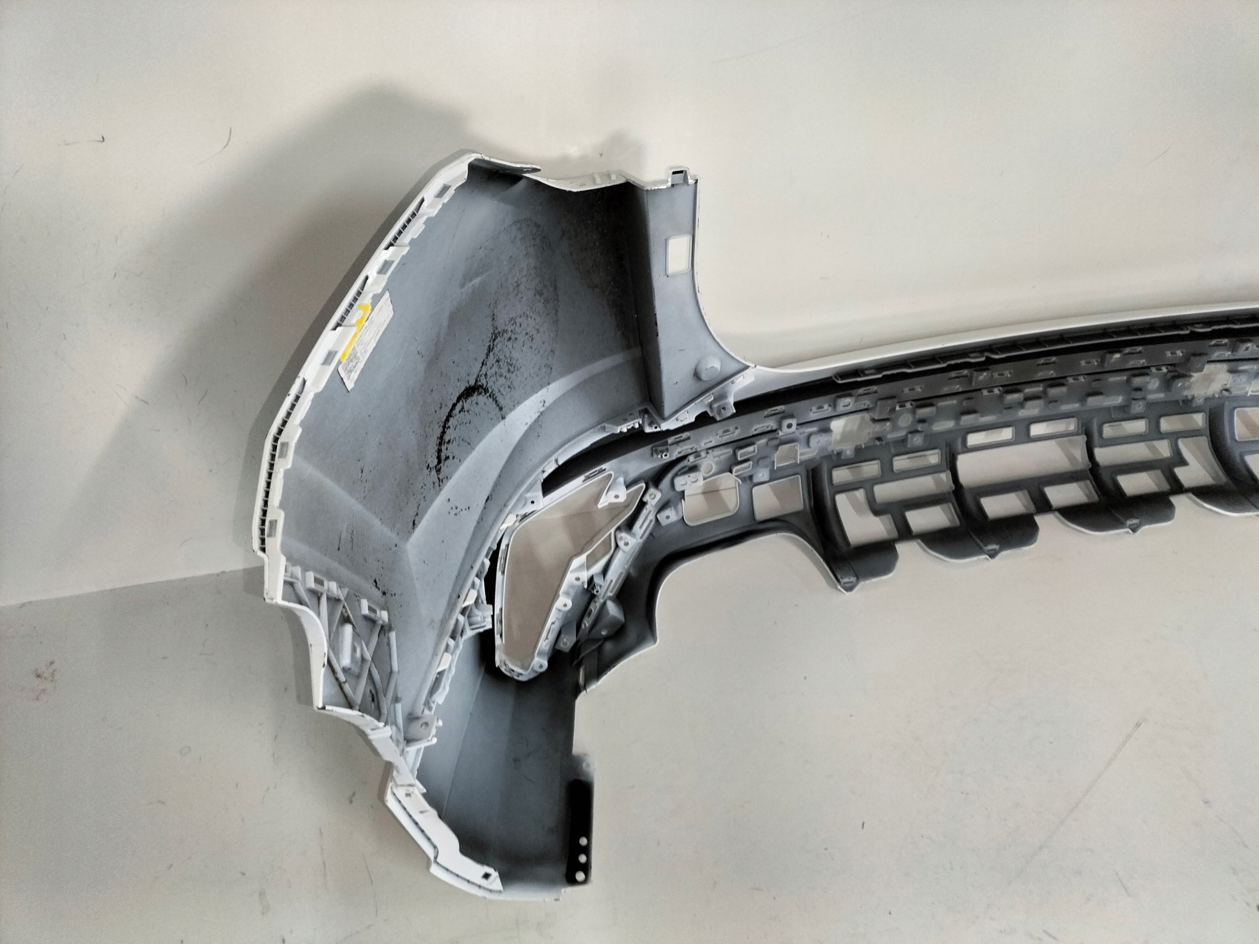 ZADNÝ NÁRAZNÍK HYUNDAI TUCSON 4 IV 20- N-LINE