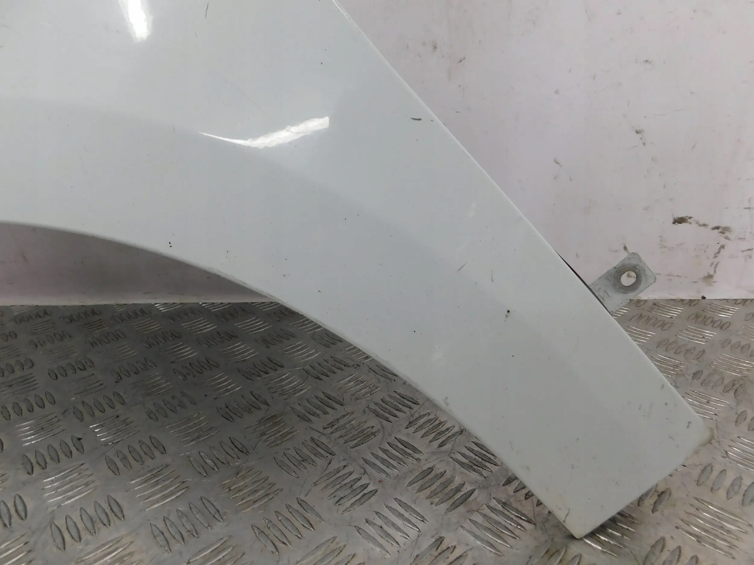 BLATNIK PREDNÝ LAVY RENAULT MEGANE III 3 08-