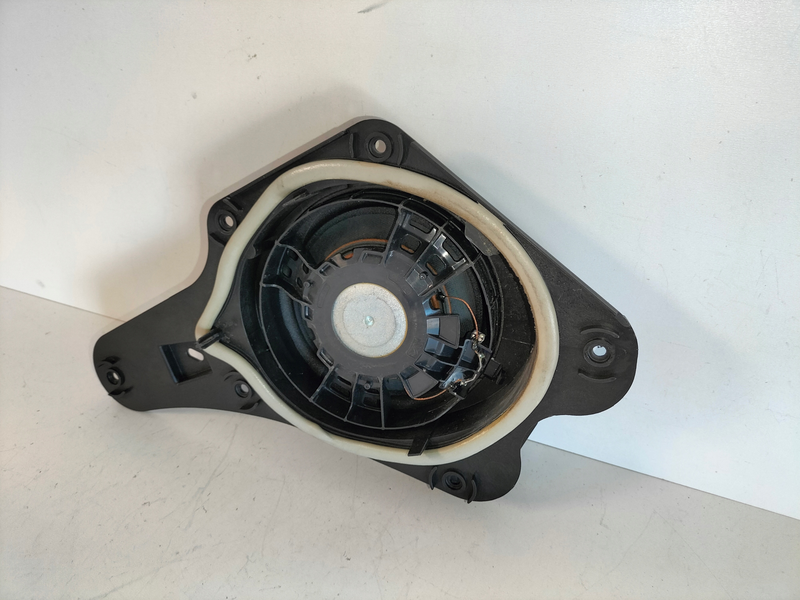 DVEROVY REPRODUKTOR PRAVÝ OPEL GRANDLAND X 17- PEUGEOT 3008 II 16- 5008 II