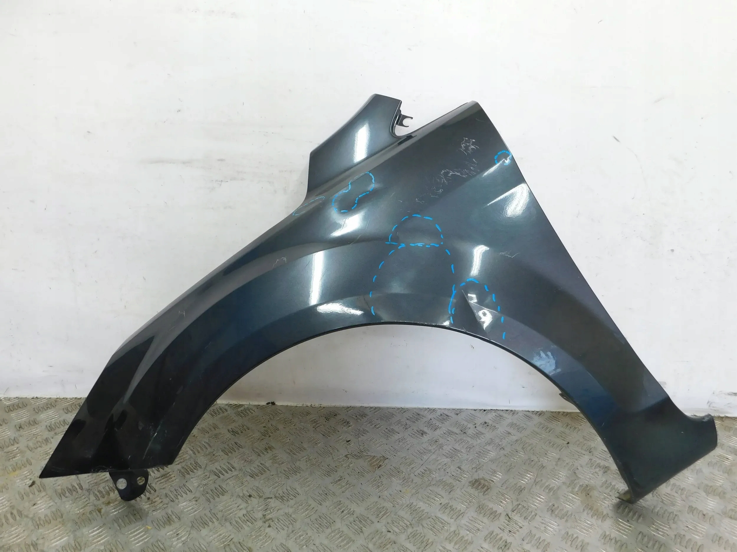 BLATNIK PREDNÝ LAVY FORD FOCUS II 2 LIFT