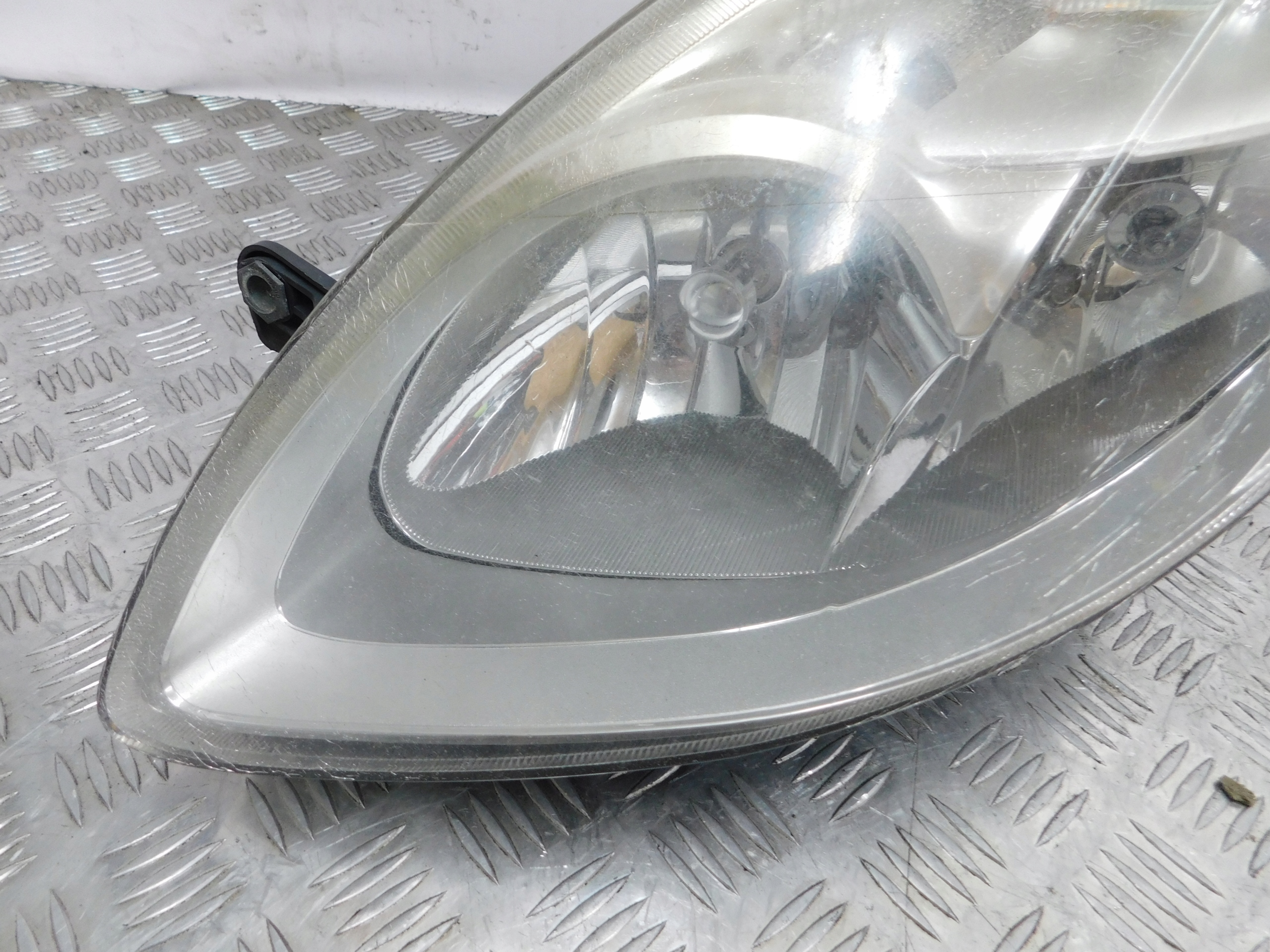 LAVE PREDNE SVETLO LANCIA MUSA LIFT