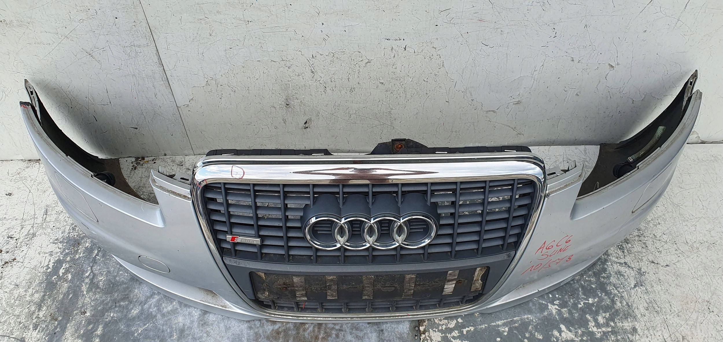 Audi A6 C6 4F S-LINE S-LINE XENON PREDNÝ NÁRAZNÍK