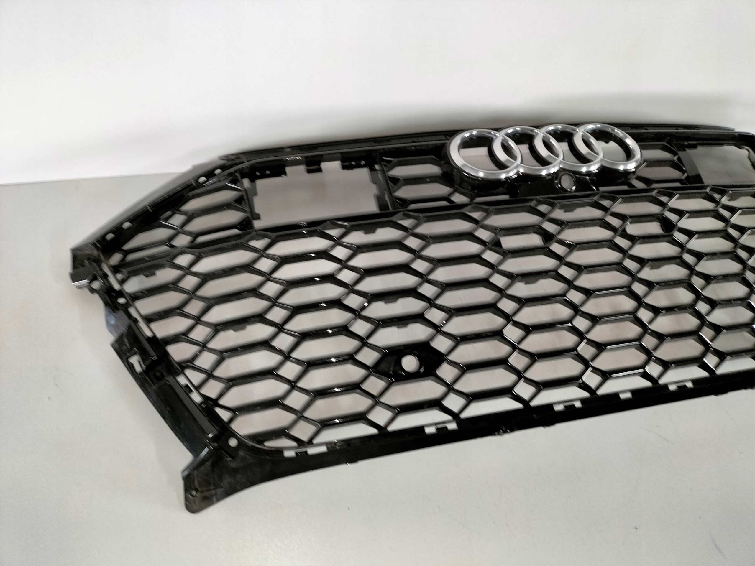 MRIEZKA LISTA AUDI A6 RS6 RS7 C8 18-
