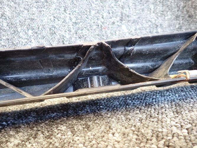 AUDI A4 B8 8K0 08- PREDNÉ PÁS