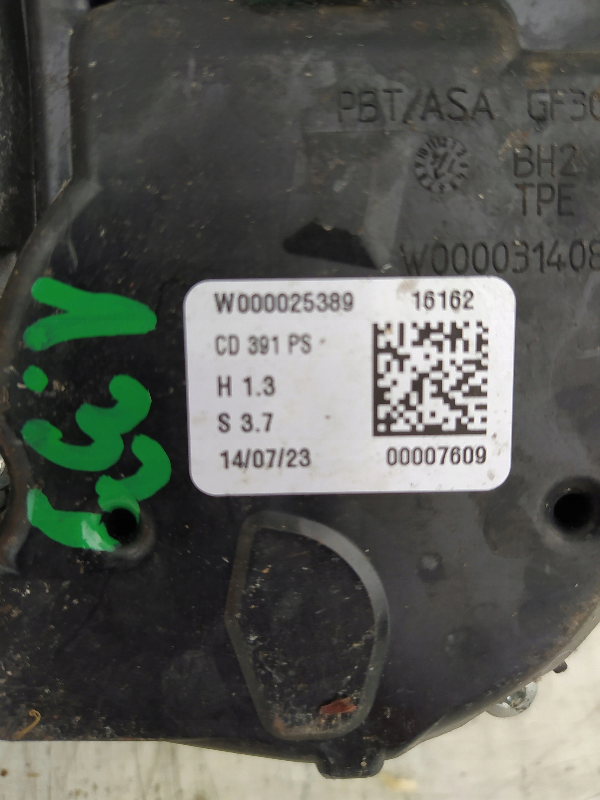 FORD MONDEO MK5 ĽAVÝ PREDNÝ MOTORČEK STIERAČOV