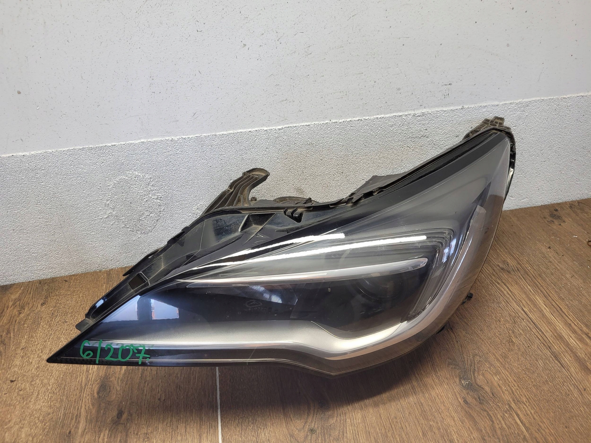 Opel Astra K 39158005 ĽAVÉ PREDNÉ SVETLO