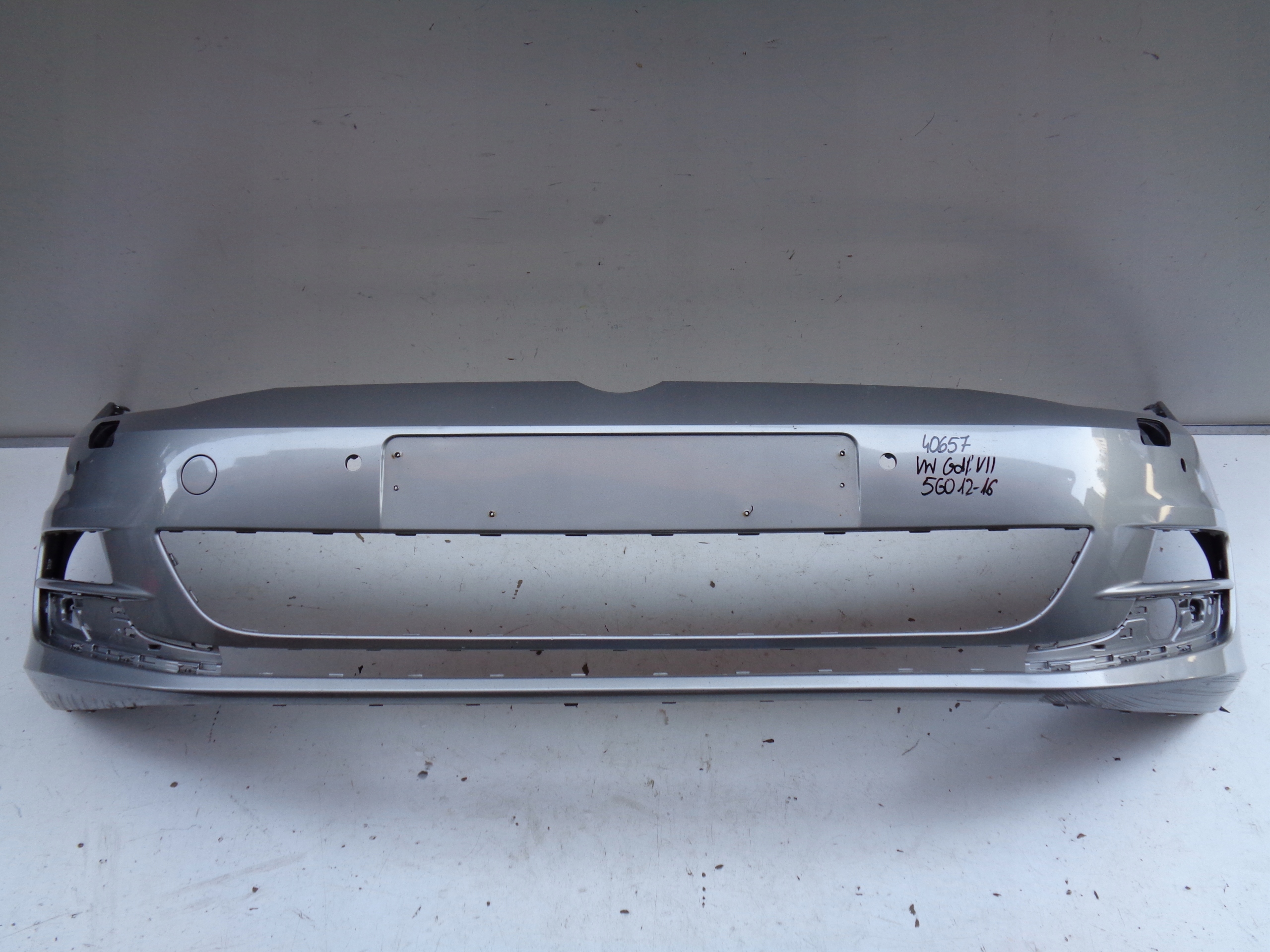 PREDNÝ NÁRAZNÍK VW GOLF VII 7 5G 5G0 12-16 NR 40657