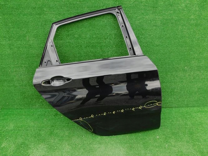 BMW F45 2 PRAVE ZADNE DVERE