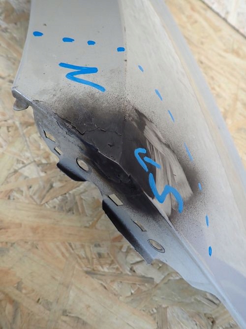 VW POLO 2G 17- PRAVY PREDNY BLATNIK