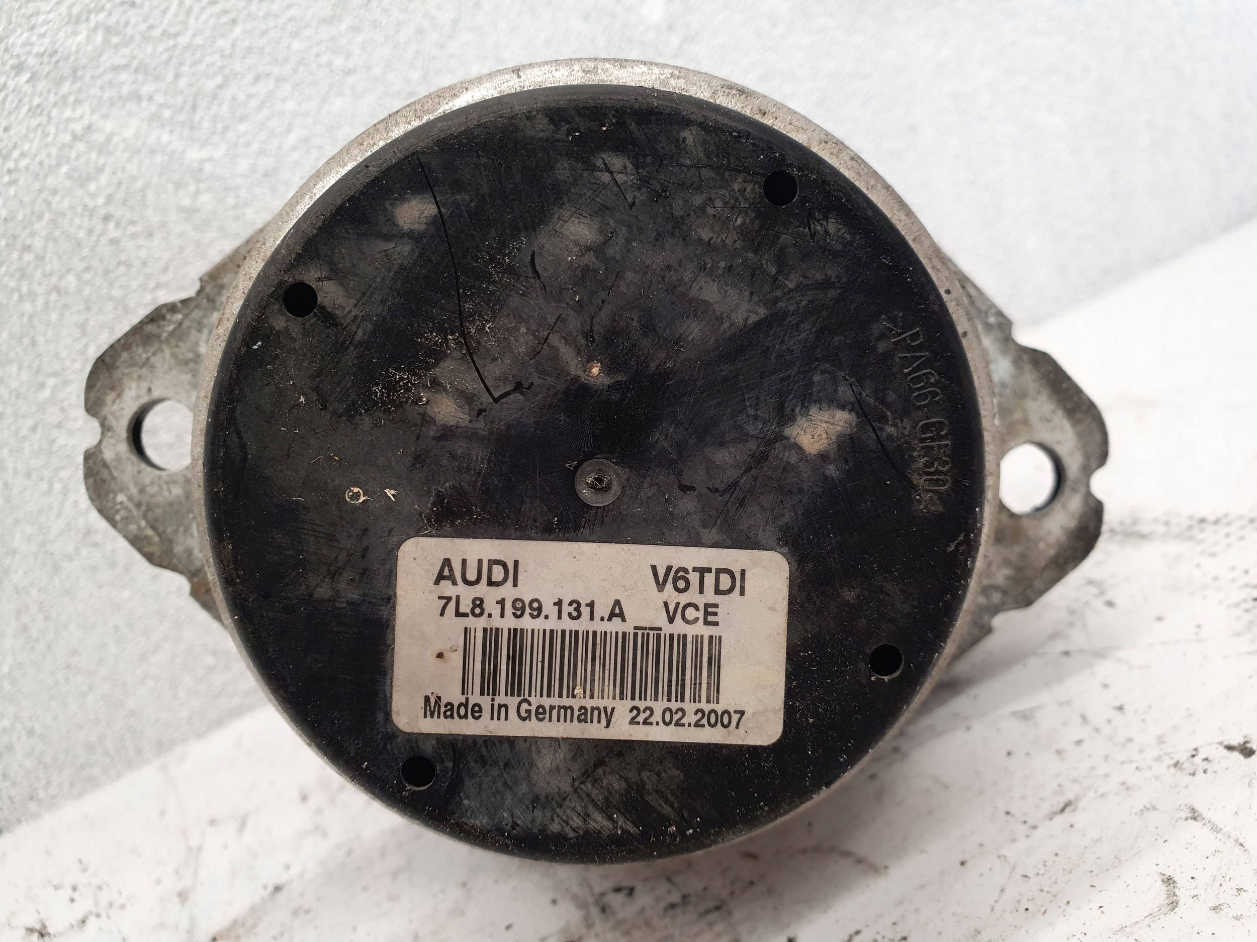 Audi Q7 4L 3.0 tdi 7L8199131A SILENBLOK DRZIAK MOTORA LAVY