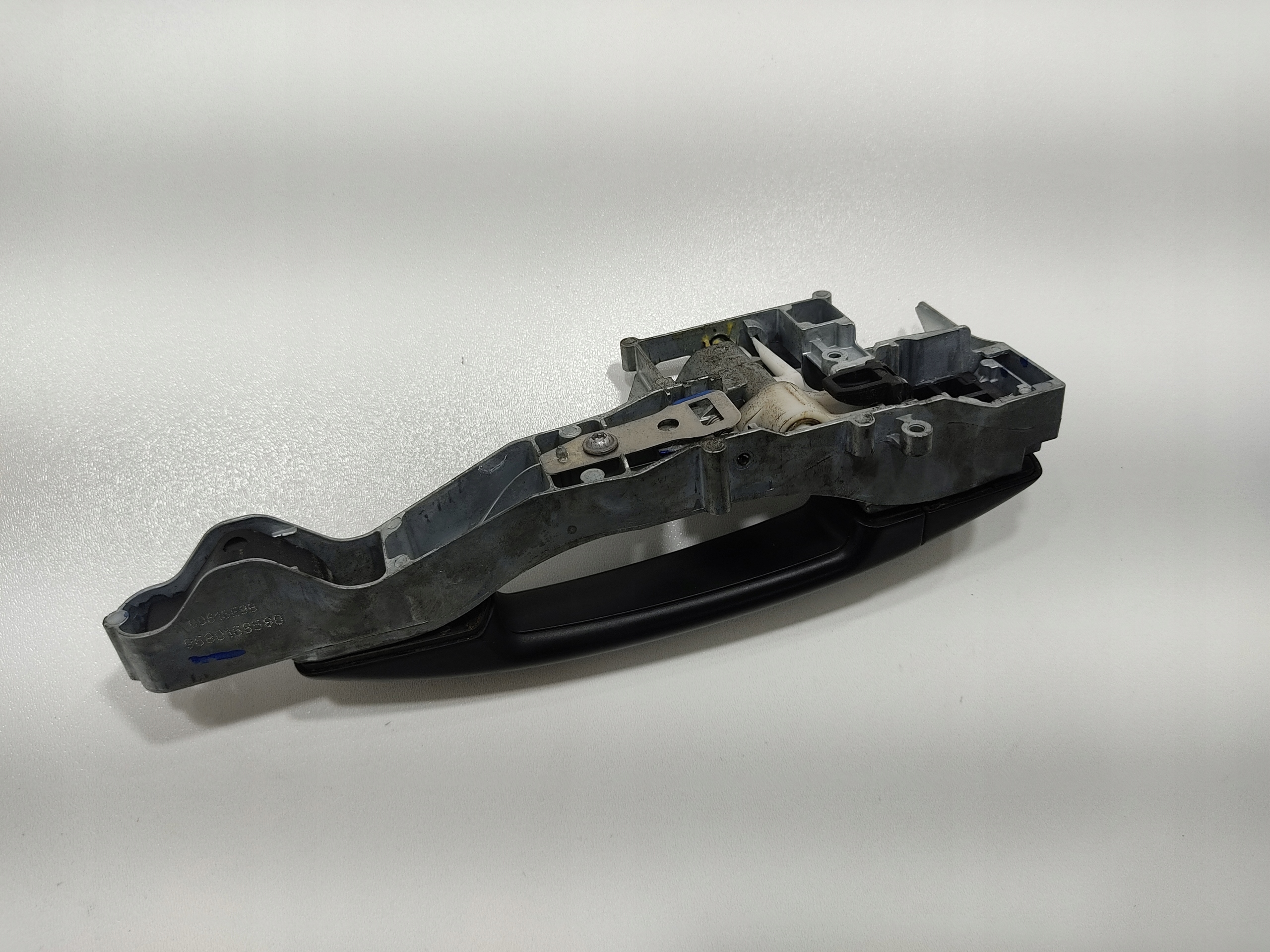 KLUČKA ĽAVÝCH PREDNÝCH DVERÍ BERLINGO III 08-