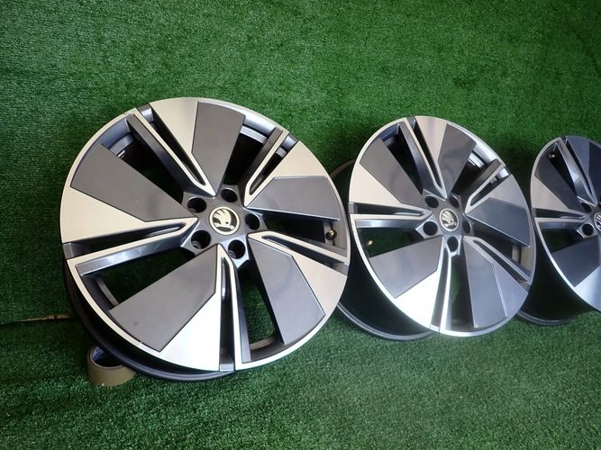 SKODA ENYAQ 8Jx19 ET45 5×112 KOLESA HLINIKOVE  5LA601025A